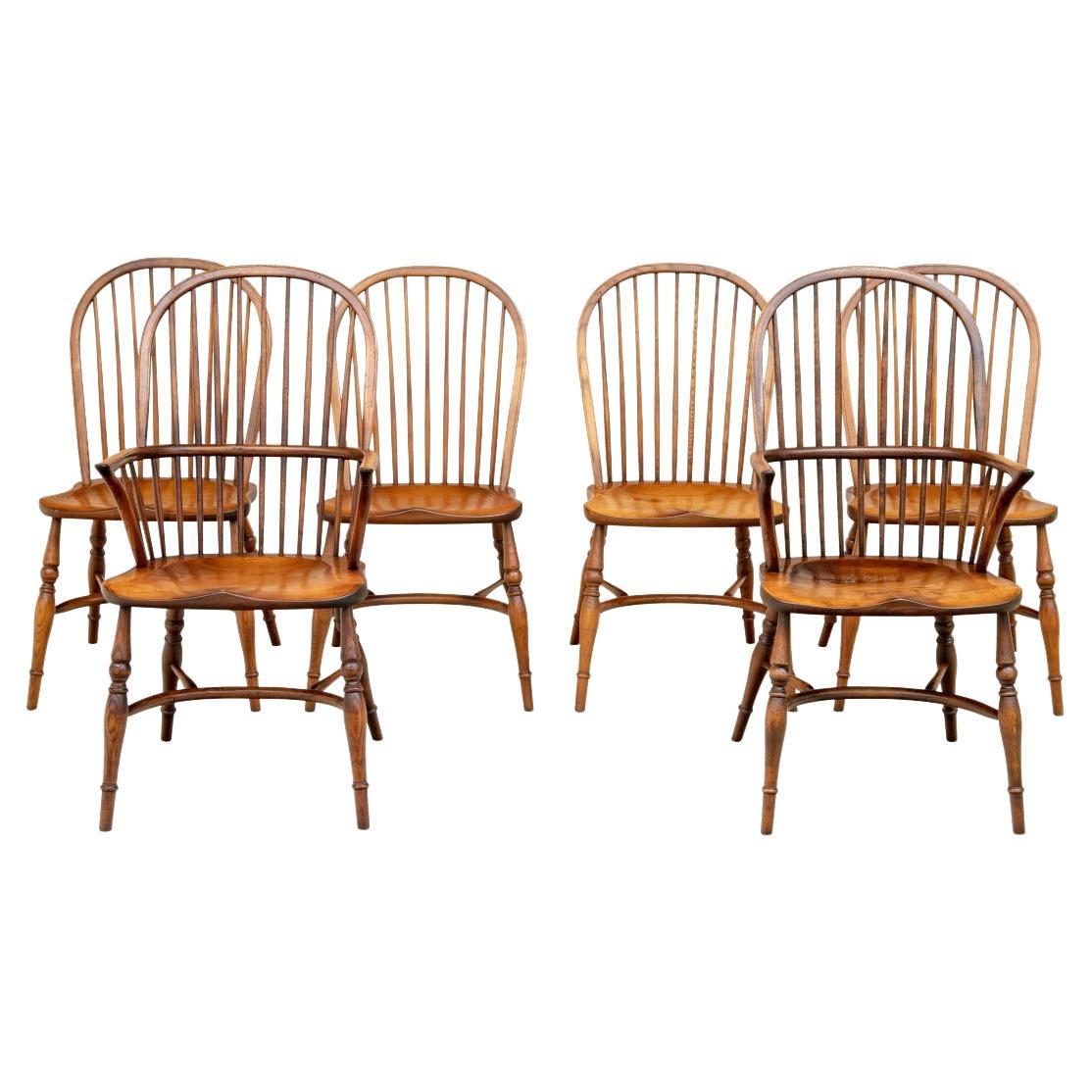 Set of Six Classic Bow Back Oak Windsor Chairs