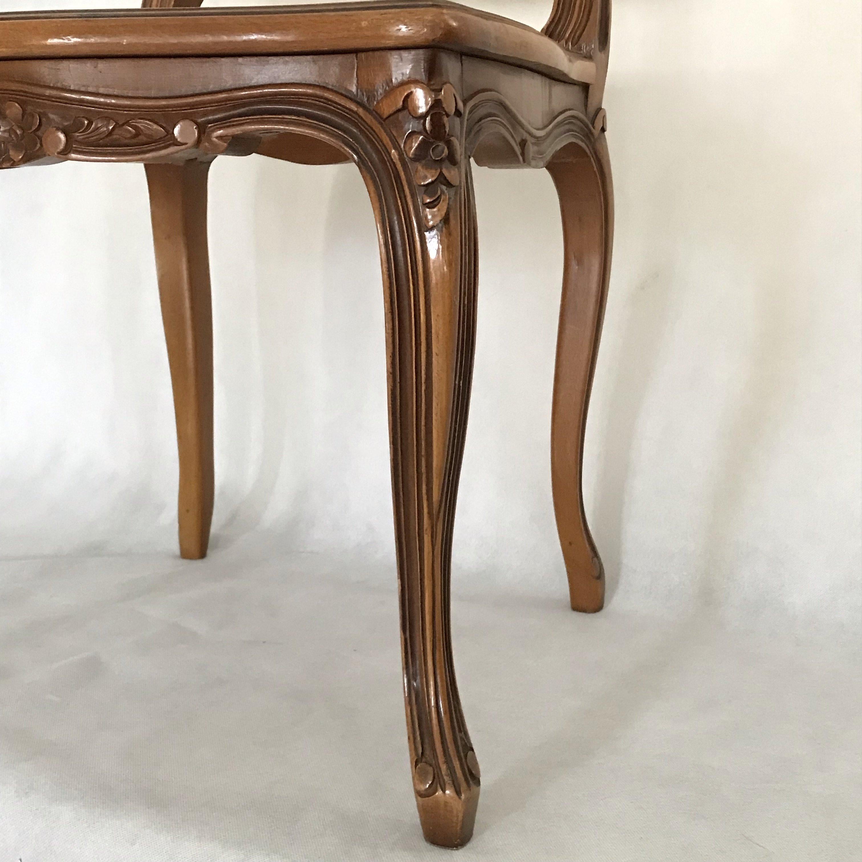 Set of Six Classic French Carved and Caned Louis XV Walnut Chairs 3