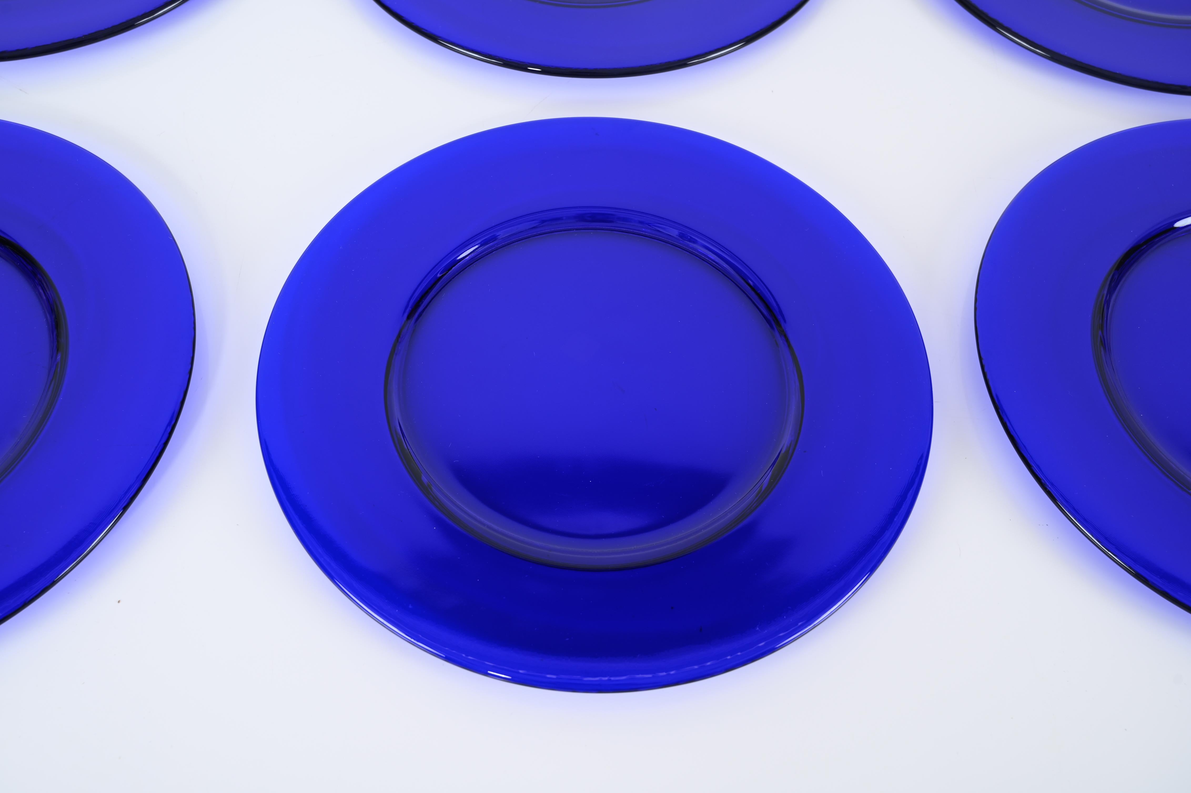 Satz von sechs kobaltblauen runden Tellern aus Murano-Glas, Italien 1980er im Angebot 5
