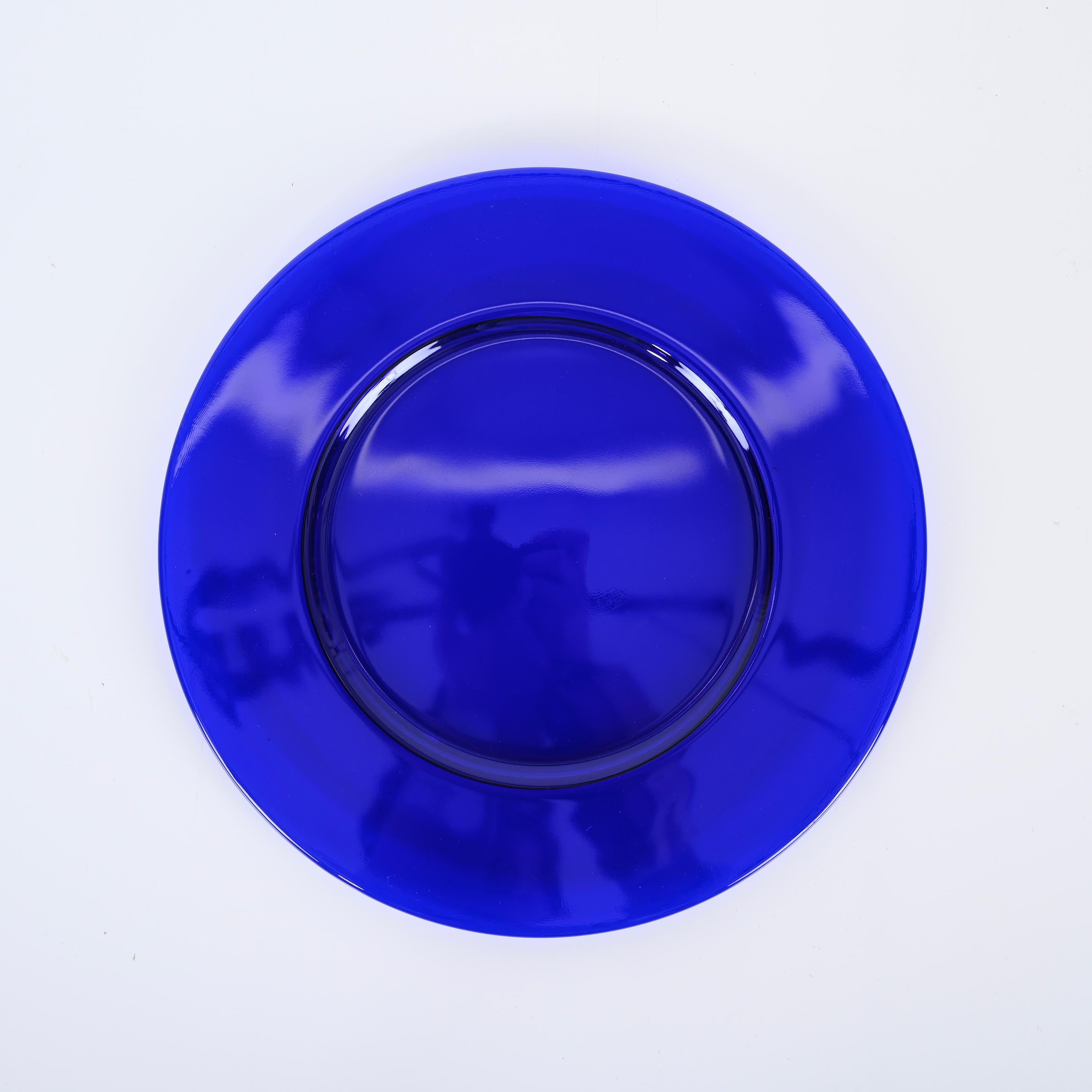 Set of Six Cobalt Blue Murano Glass Round Dinner Plates, Italy 1980s For Sale 5