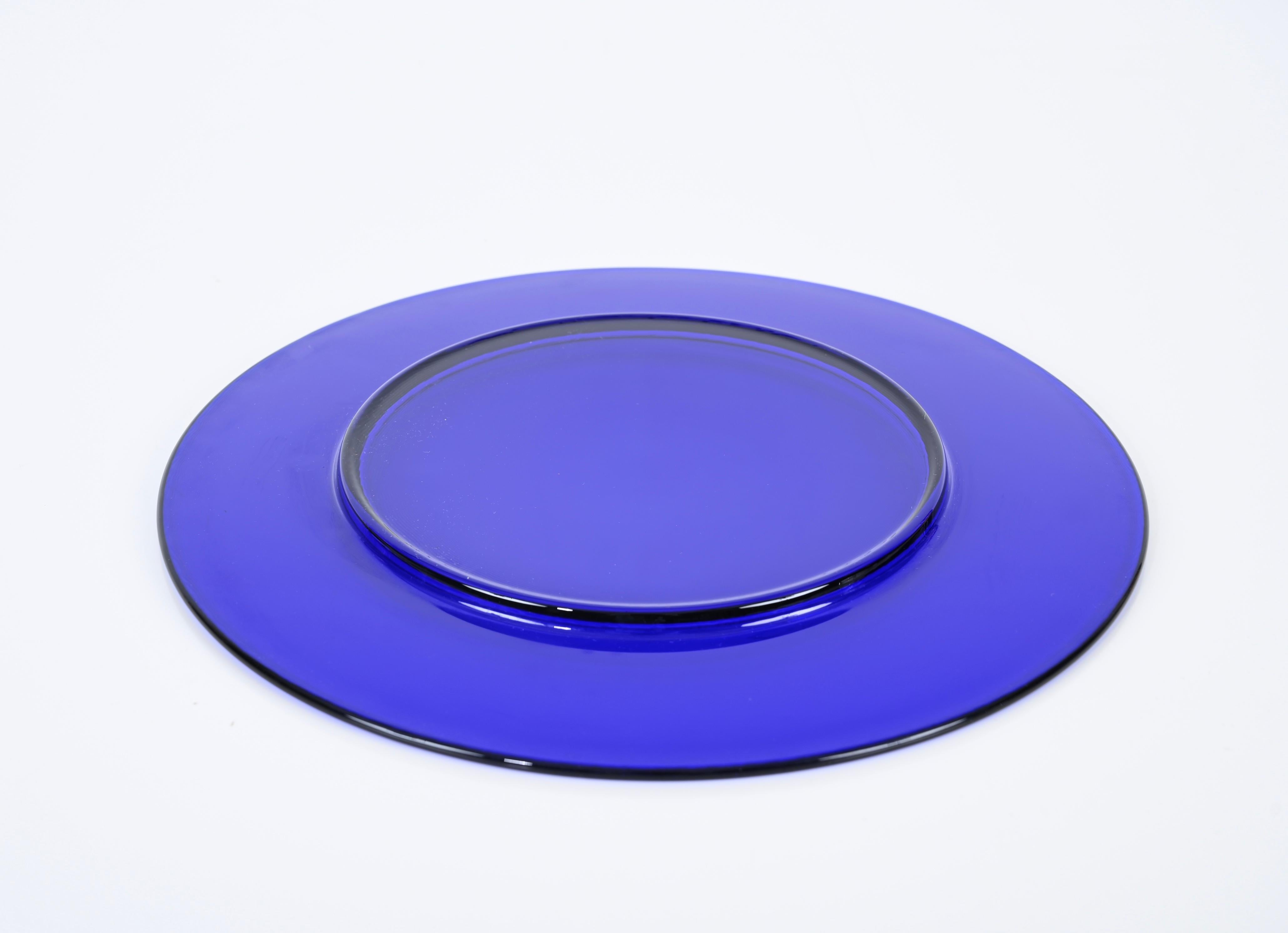 Satz von sechs kobaltblauen runden Tellern aus Murano-Glas, Italien 1980er im Angebot 2