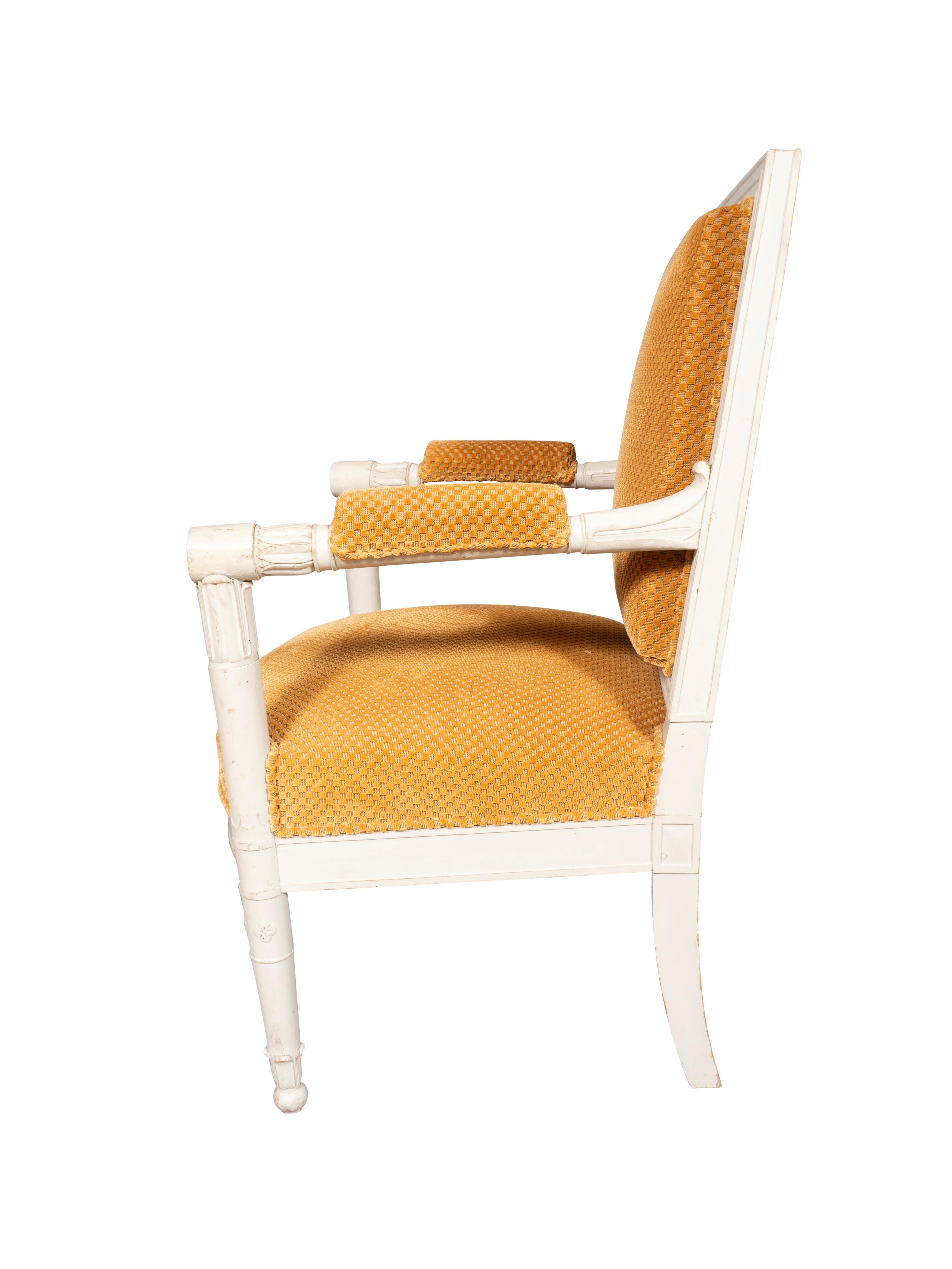 Ensemble de six fauteuils peints de style Consulat Bon état - En vente à Essex, MA