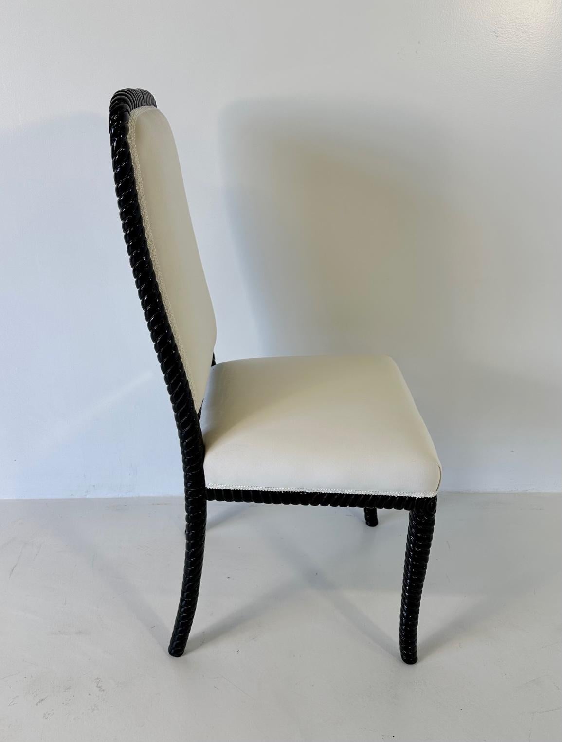 Set of Six Cream Velvet and Black Lacquered Italian Art Deco Style Chairs, 1980s For Sale 2