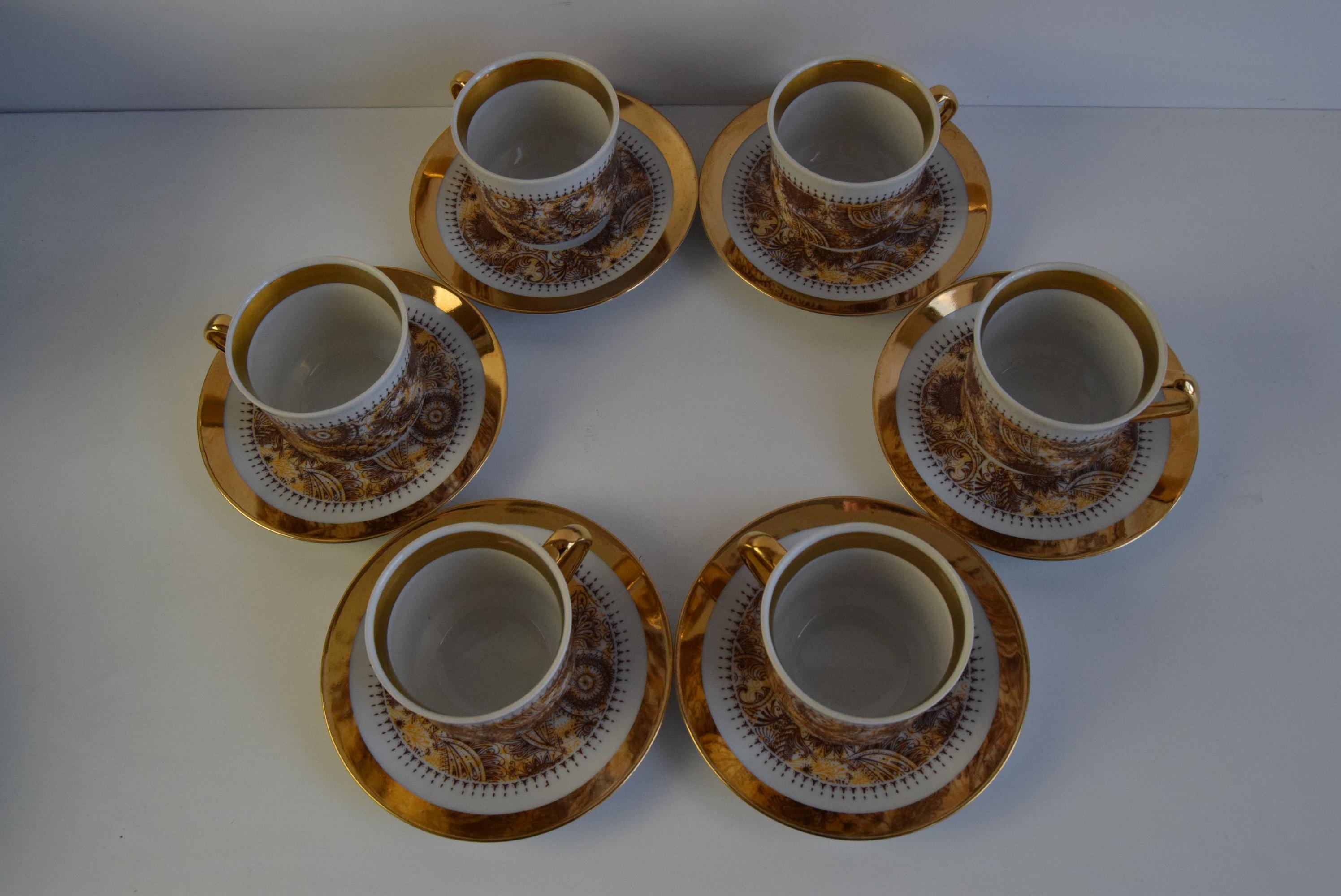 Tchèque Ensemble de six tasses et soucoupes par Epiag 1950s en vente
