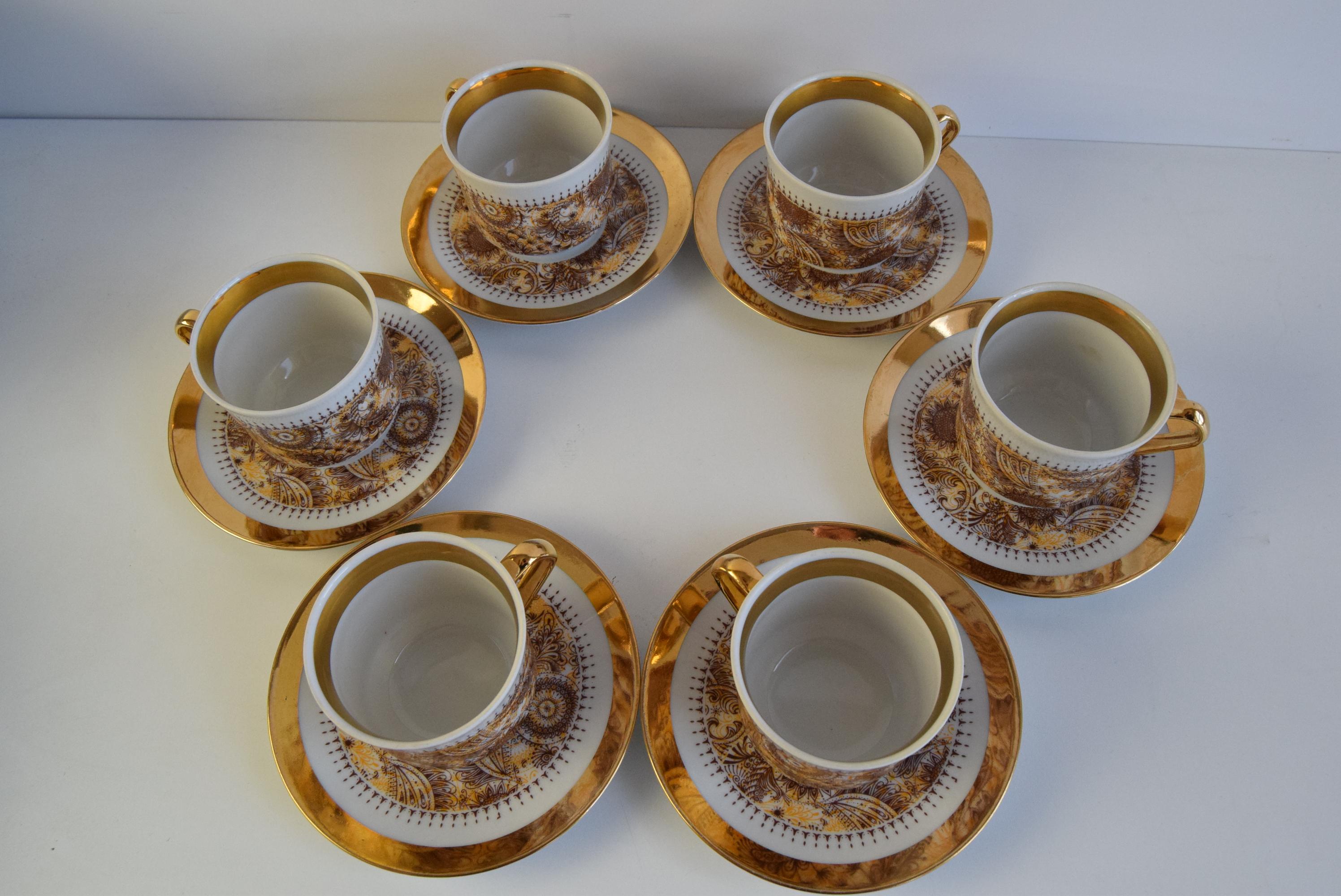 Ensemble de six tasses et soucoupes par Epiag 1950s Bon état - En vente à Praha, CZ