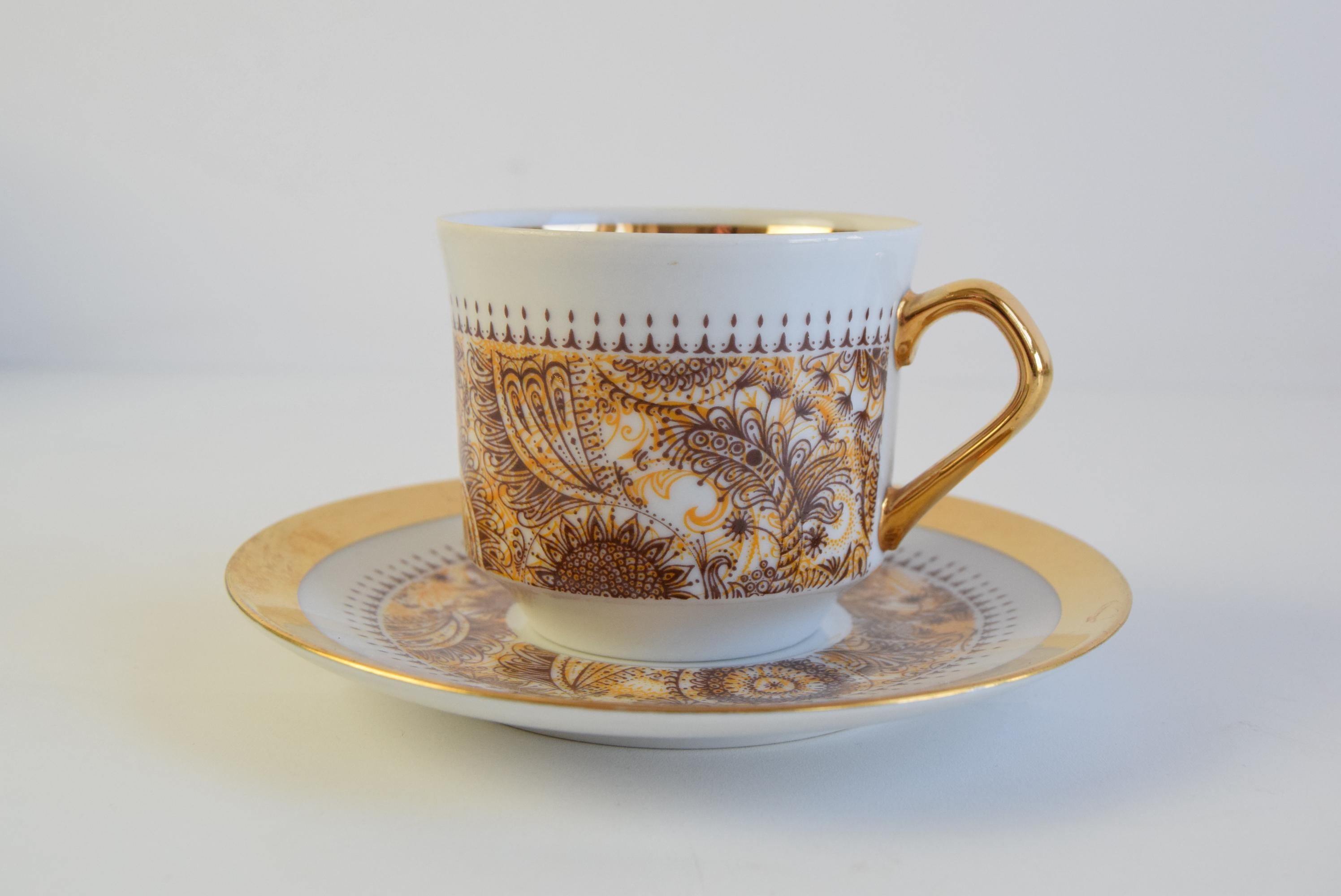 Milieu du XXe siècle Ensemble de six tasses et soucoupes par Epiag 1950s en vente