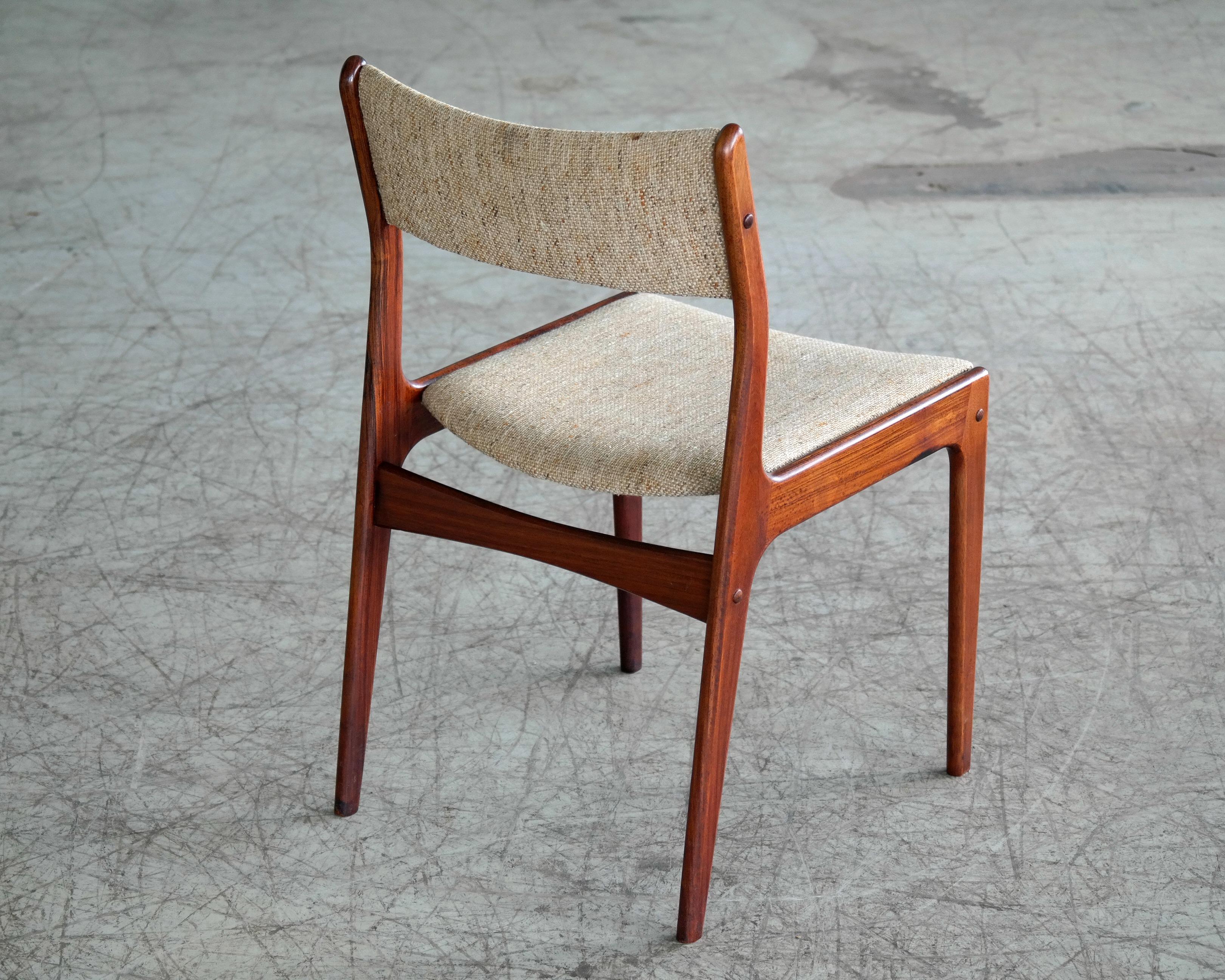 Set of Six Danish Classic Midcentury Dining Chairs in Rosewood by Uldum 4