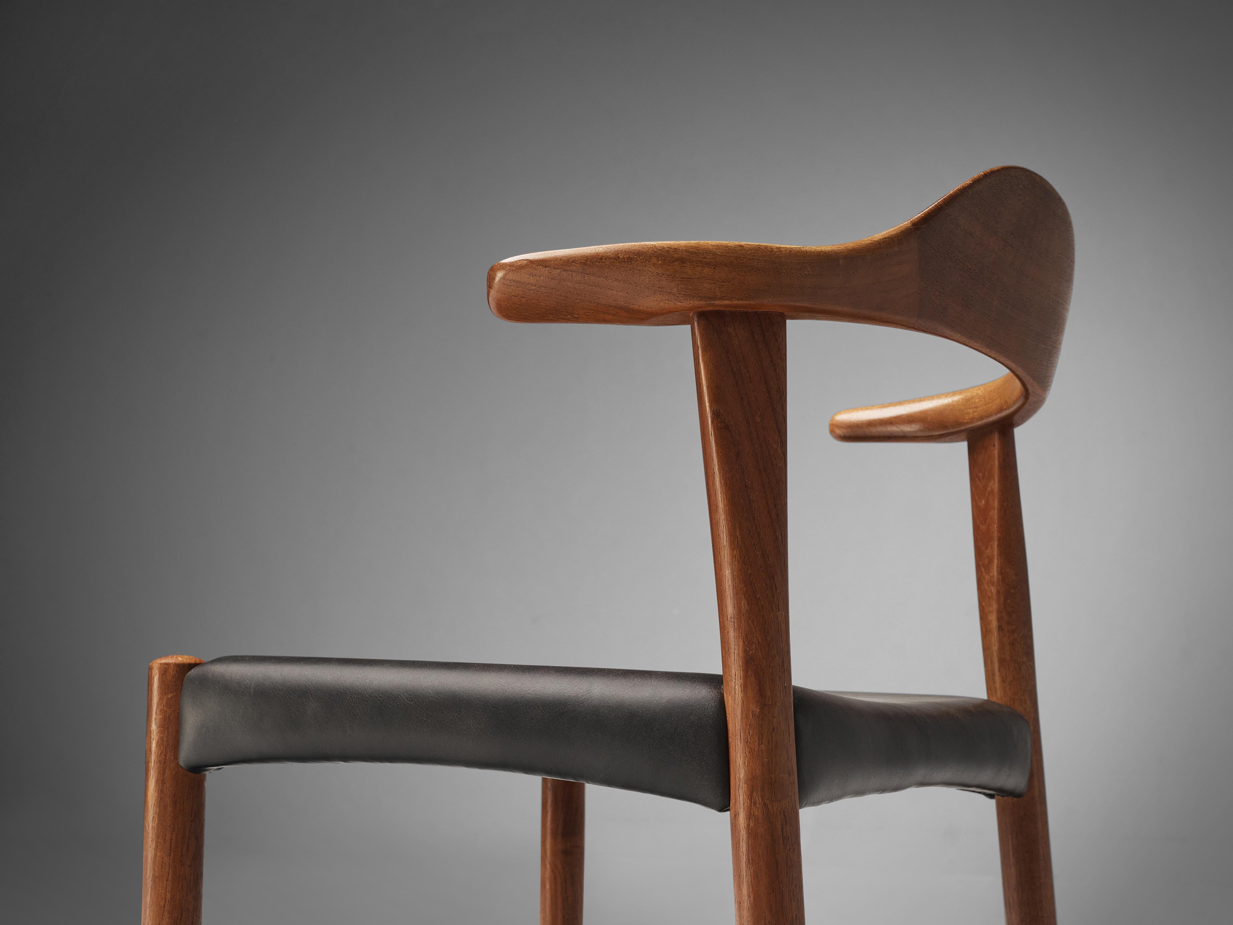 Scandinavian Modern Set of Six Danish ‘Cow Horn’ Dining Chairs in Teak and Black Leather
