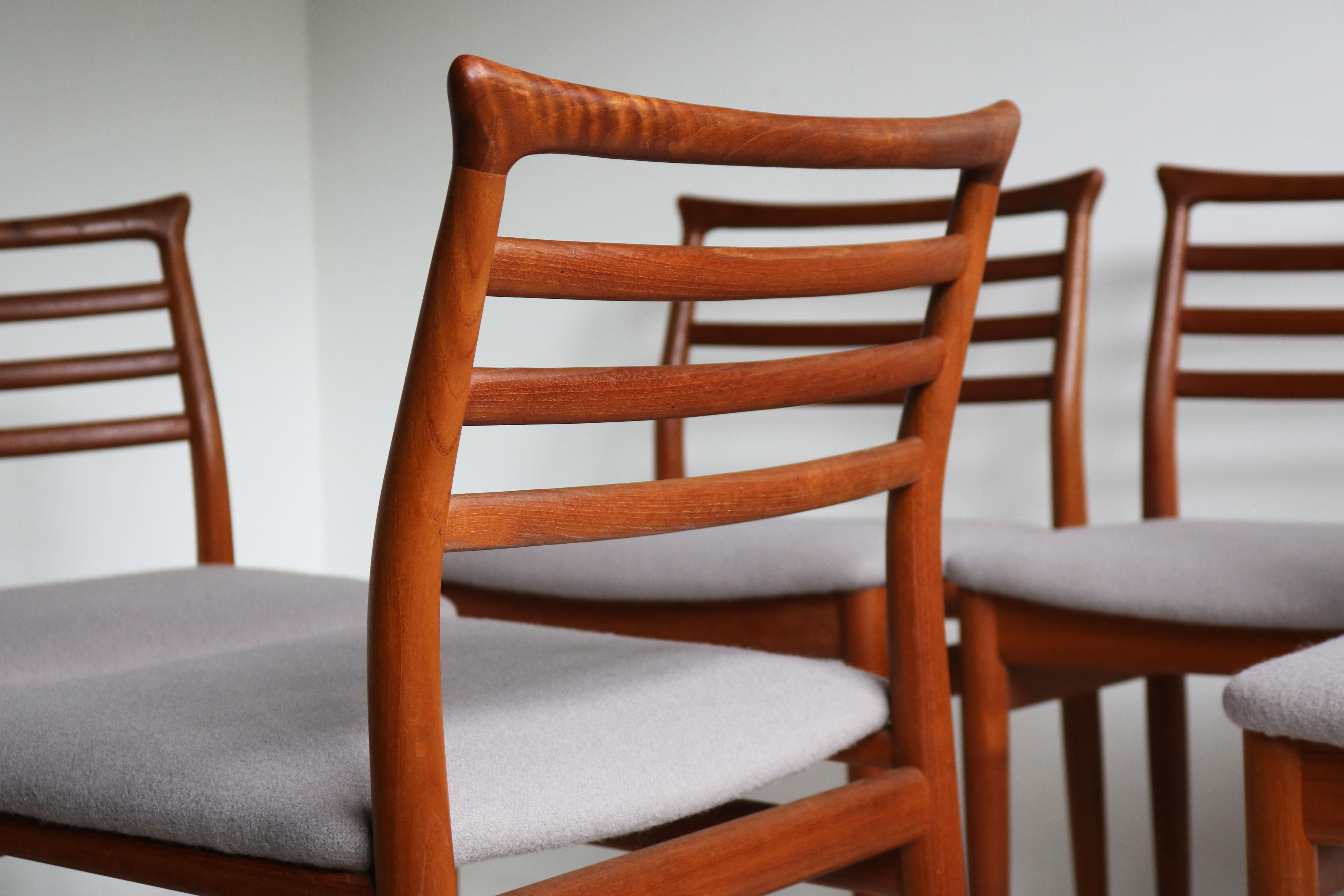 Ensemble de six chaises de salle à manger Design/One danois par Erling Torvits 1960 Teck Milieu du siècle en vente 7