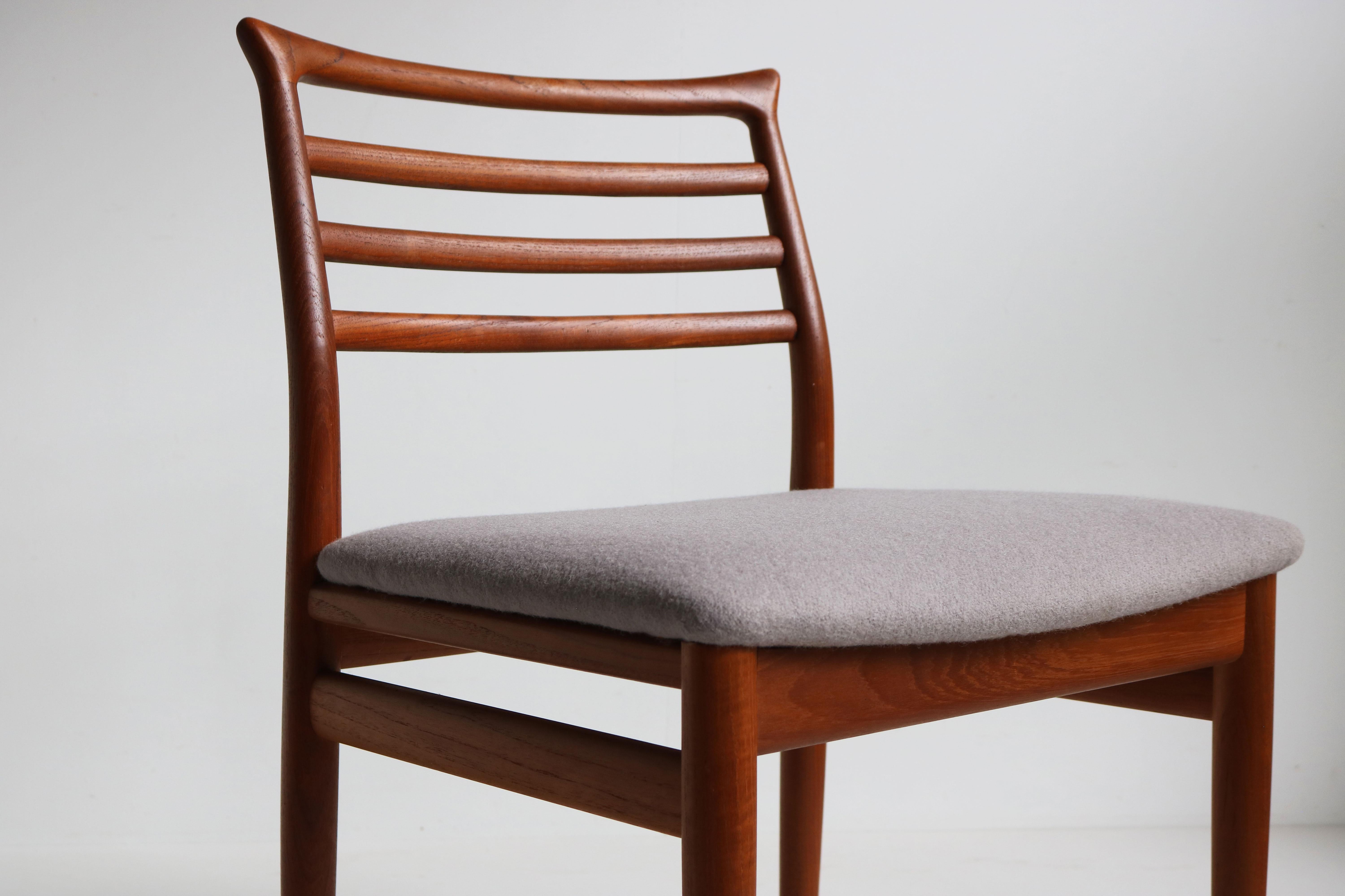 Set di sei sedie da pranzo di design danese di Erling Torvits 1960 Teak Mid-century In condizioni buone in vendita a Ijzendijke, NL