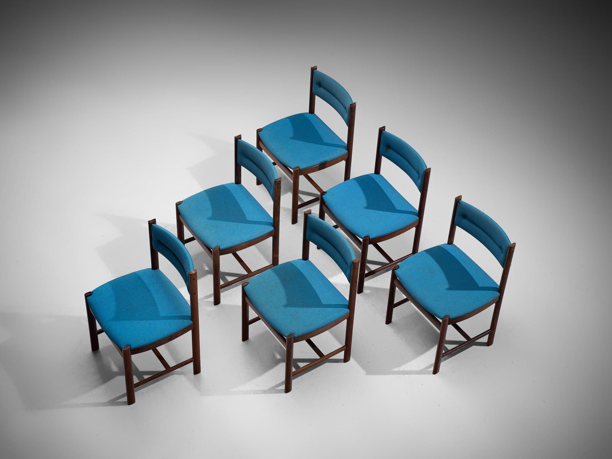 Six dining chairs, rosewood and fabric, to be reupholstered, Denmark, 1960s

This set of dining chairs is functional and well-made. The set exists of 6 chairs and is executed with a rosewood, modest frame. The lining of these well-executed chairs is