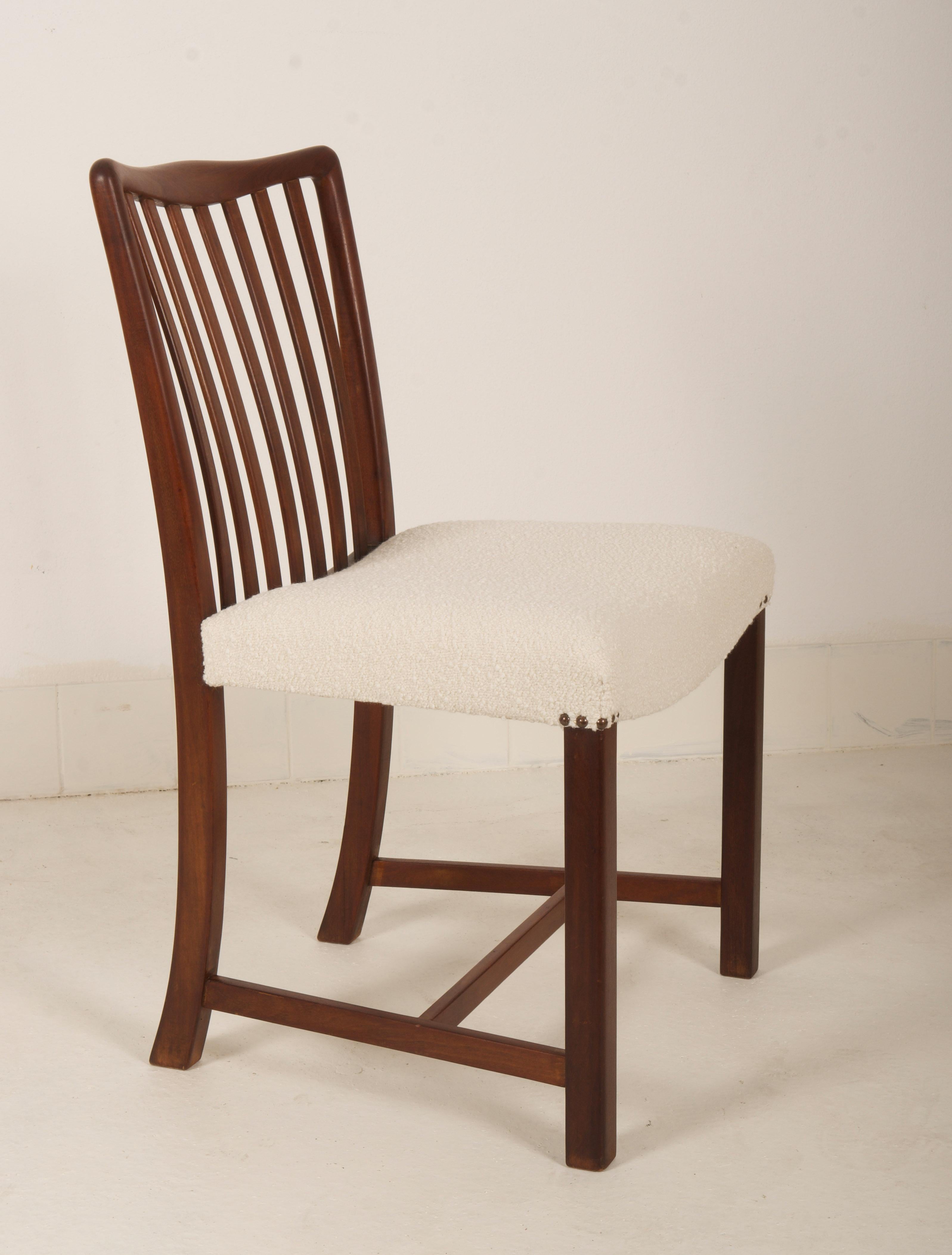Set of Six Danish Mahogany Dining Chairs by Sondergaard Mobler In Excellent Condition For Sale In Vienna, AT
