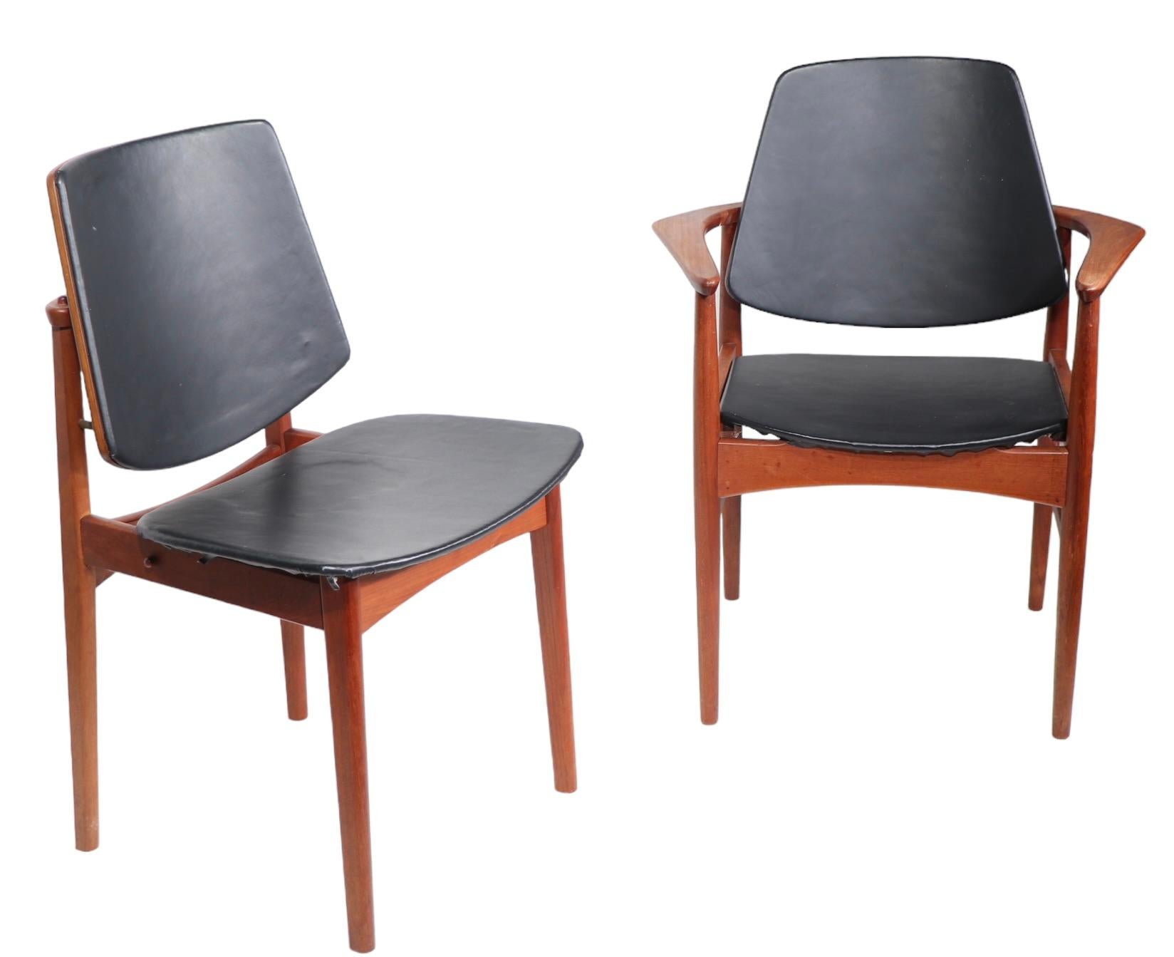 Naugahyde Set of Six Danish Mid Century Modern Dining Chairs att. to Arne Hovmand Olsen For Sale