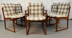 Set di sei sedie da pranzo a slitta in teak della metà del secolo scorso di Art Furn