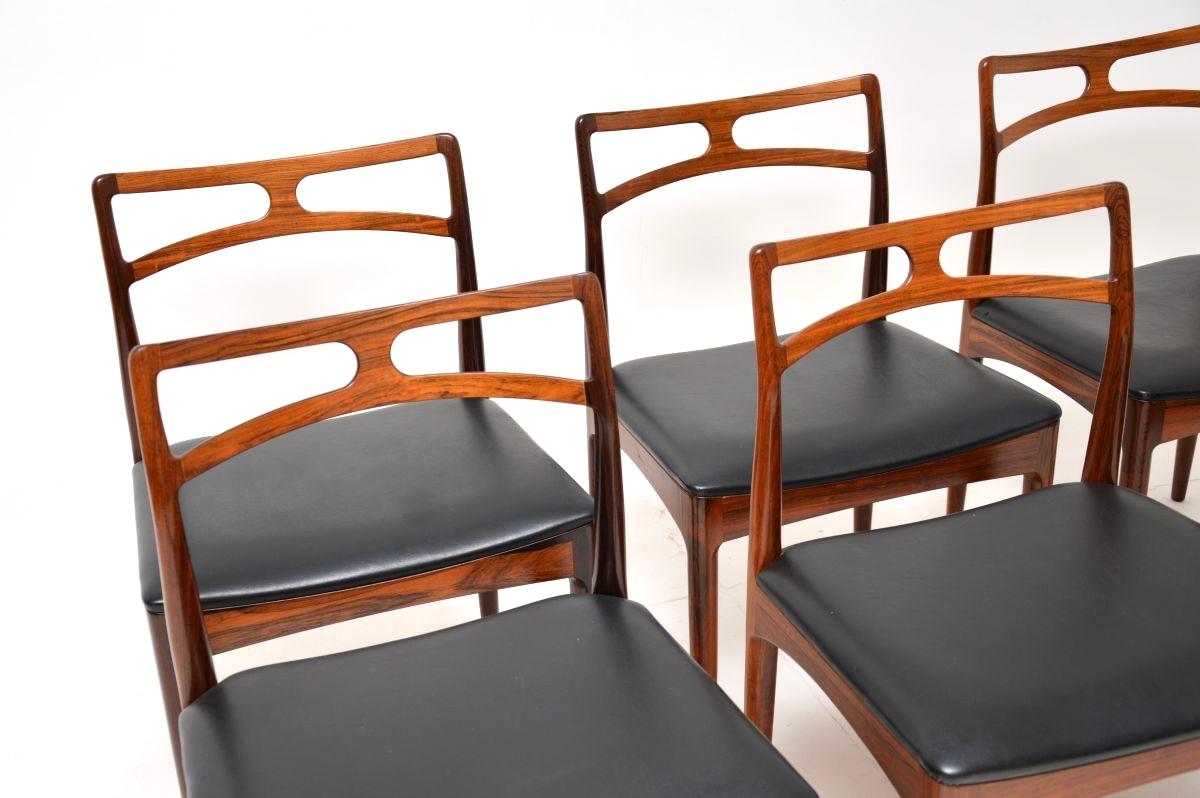 Mid-Century Modern Set of Six Danish Model 94 Dining Chairs by Johannes Andersen en vente