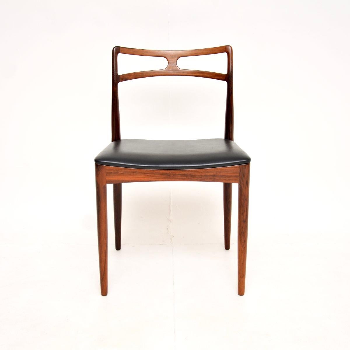 Milieu du XXe siècle Set of Six Danish Model 94 Dining Chairs by Johannes Andersen en vente