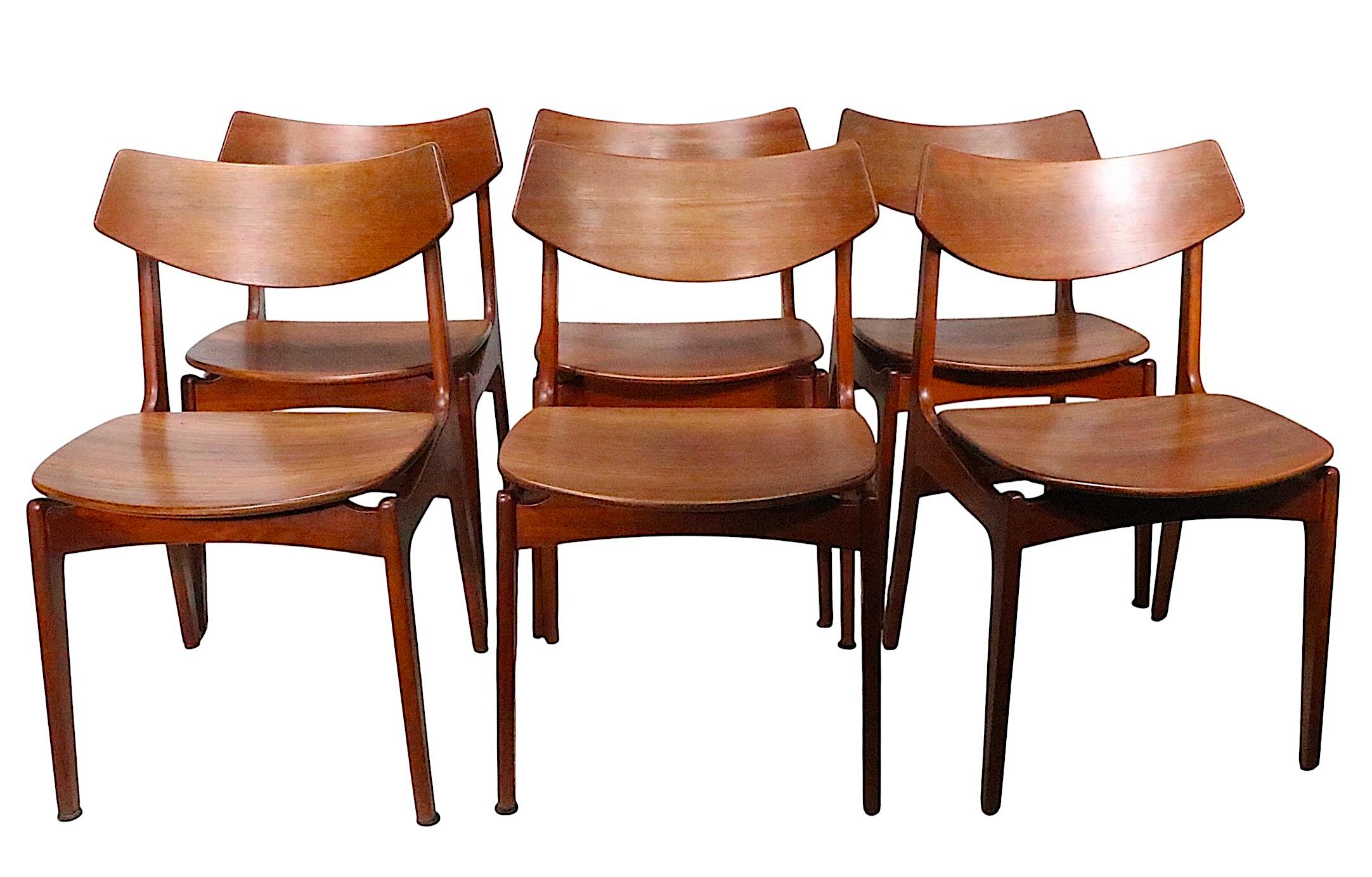 Set of Six Danish Modern Dining Chairs By Erik Buch for Funder Schmidt & Madsen In condizioni buone in vendita a New York, NY