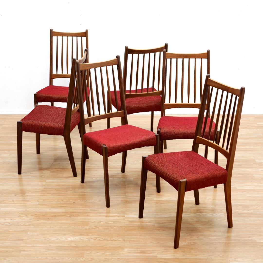 Legno Set of Six Danish Modern Dining Chairs in Teak & Red in vendita