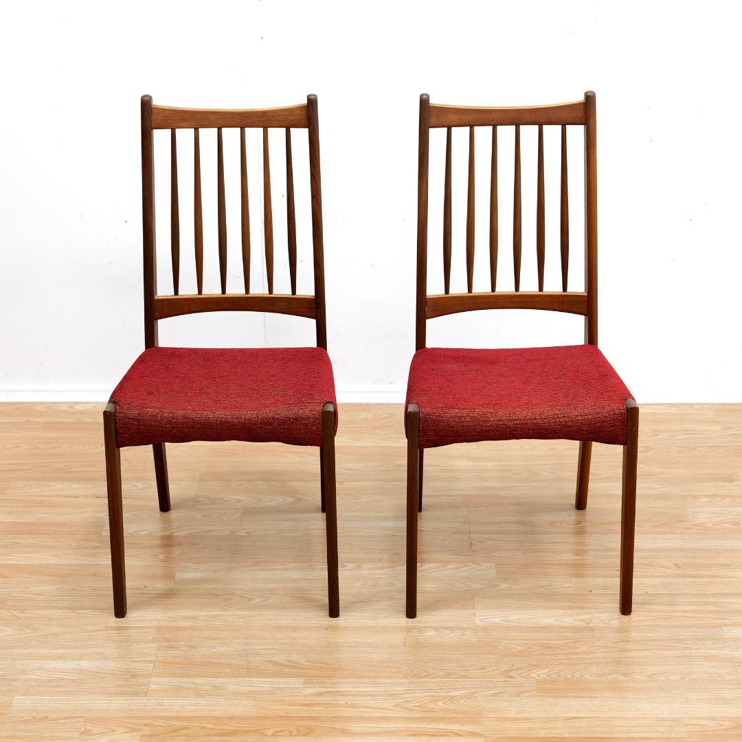 Set of Six Danish Modern Dining Chairs in Teak & Red in vendita 1