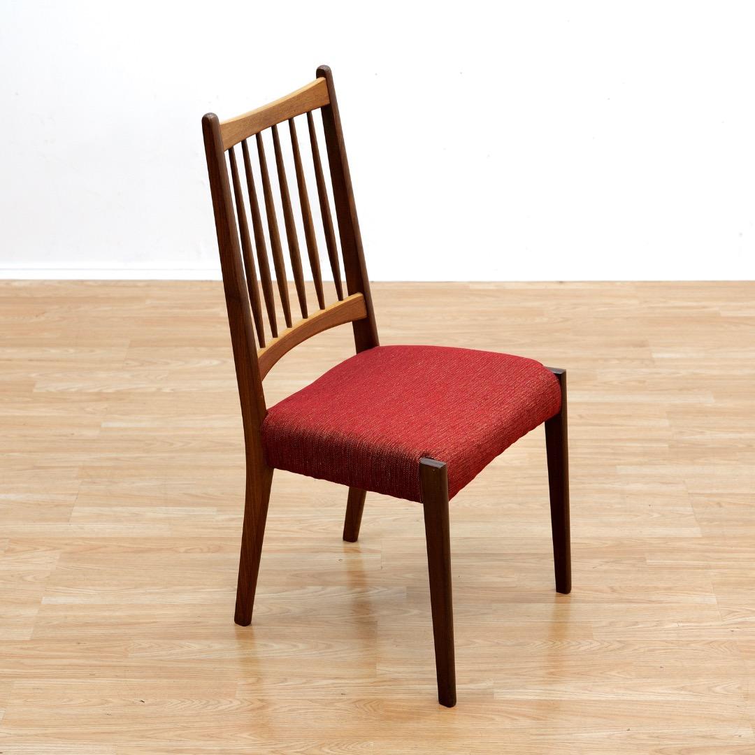 Set of Six Danish Modern Dining Chairs in Teak & Red in vendita 2
