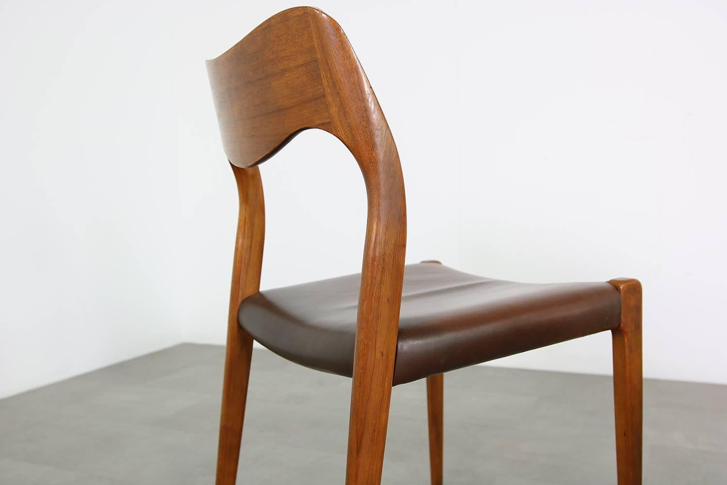 Mid-20th Century Set of Six Danish Modern Niels Moller Mod. 71 Dining Chairs Teak and Leather