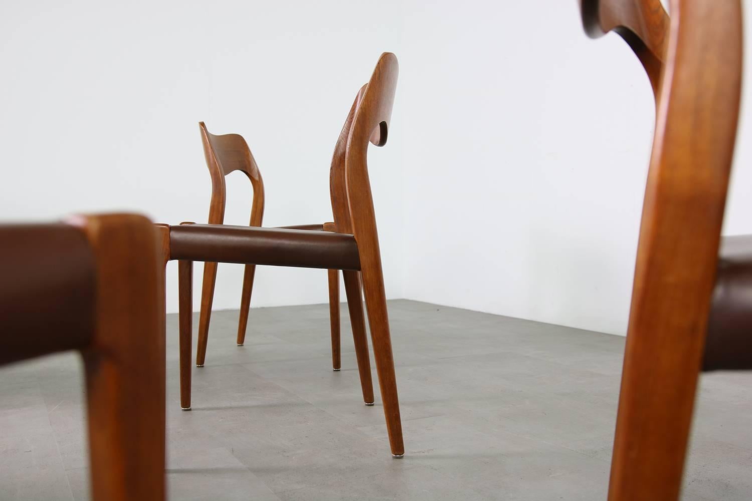 Set of Six Danish Modern Niels Moller Mod. 71 Dining Chairs Teak and Leather 2