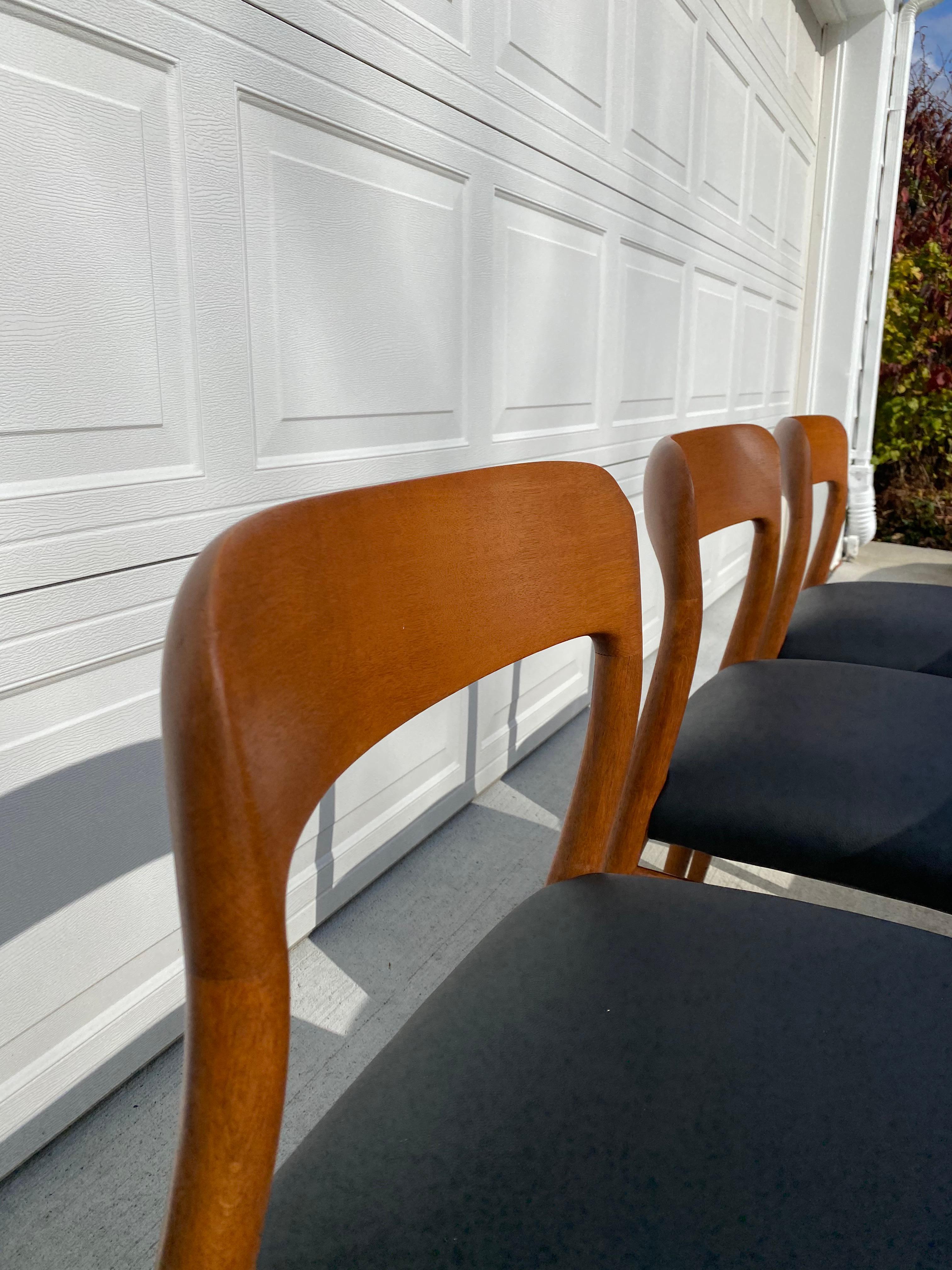 Set of Six Danish Modern Niels Moller No. 75 Teak Dining Chairs For Sale 5