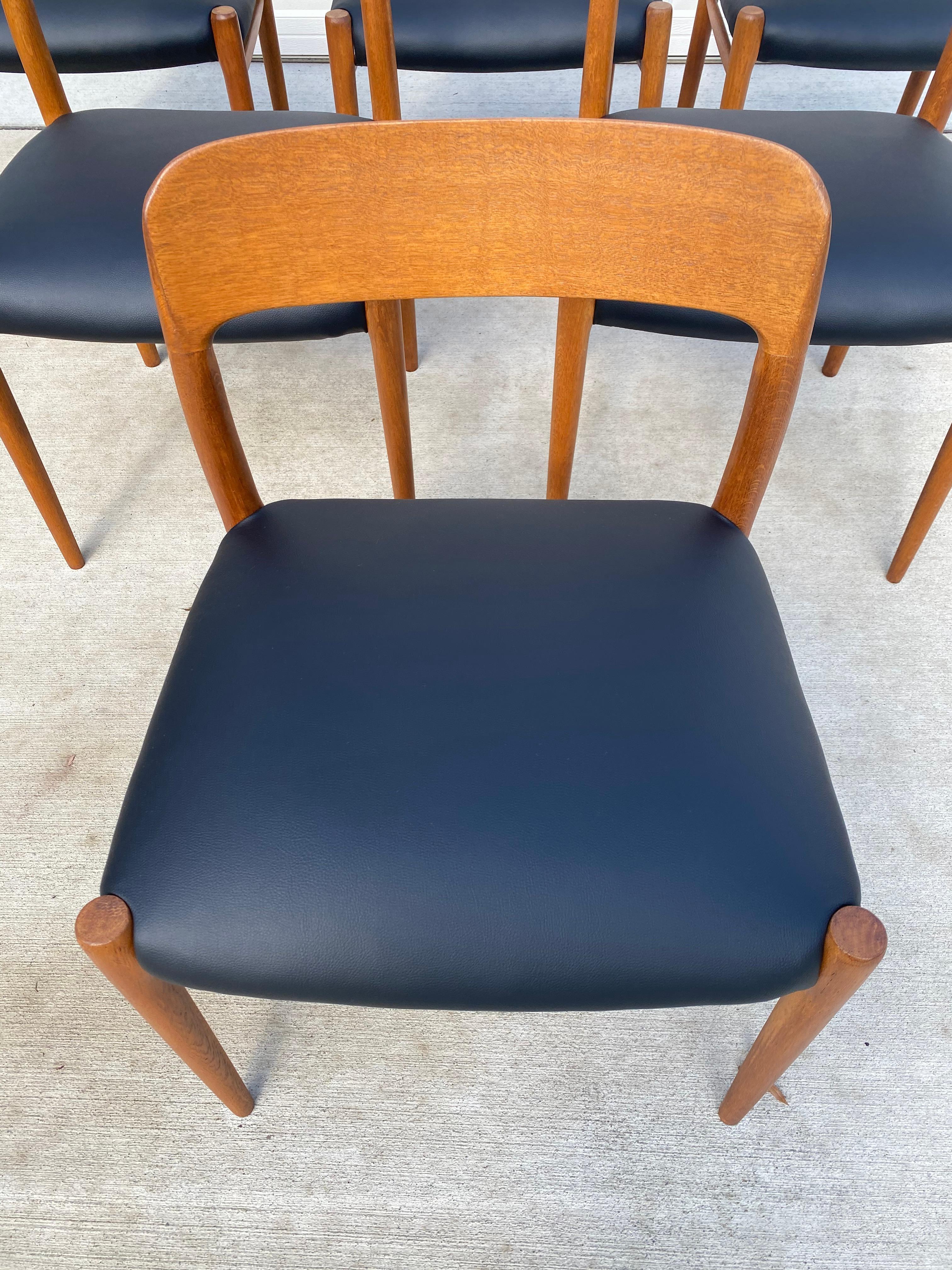 Set of Six Danish Modern Niels Moller No. 75 Teak Dining Chairs For Sale 11