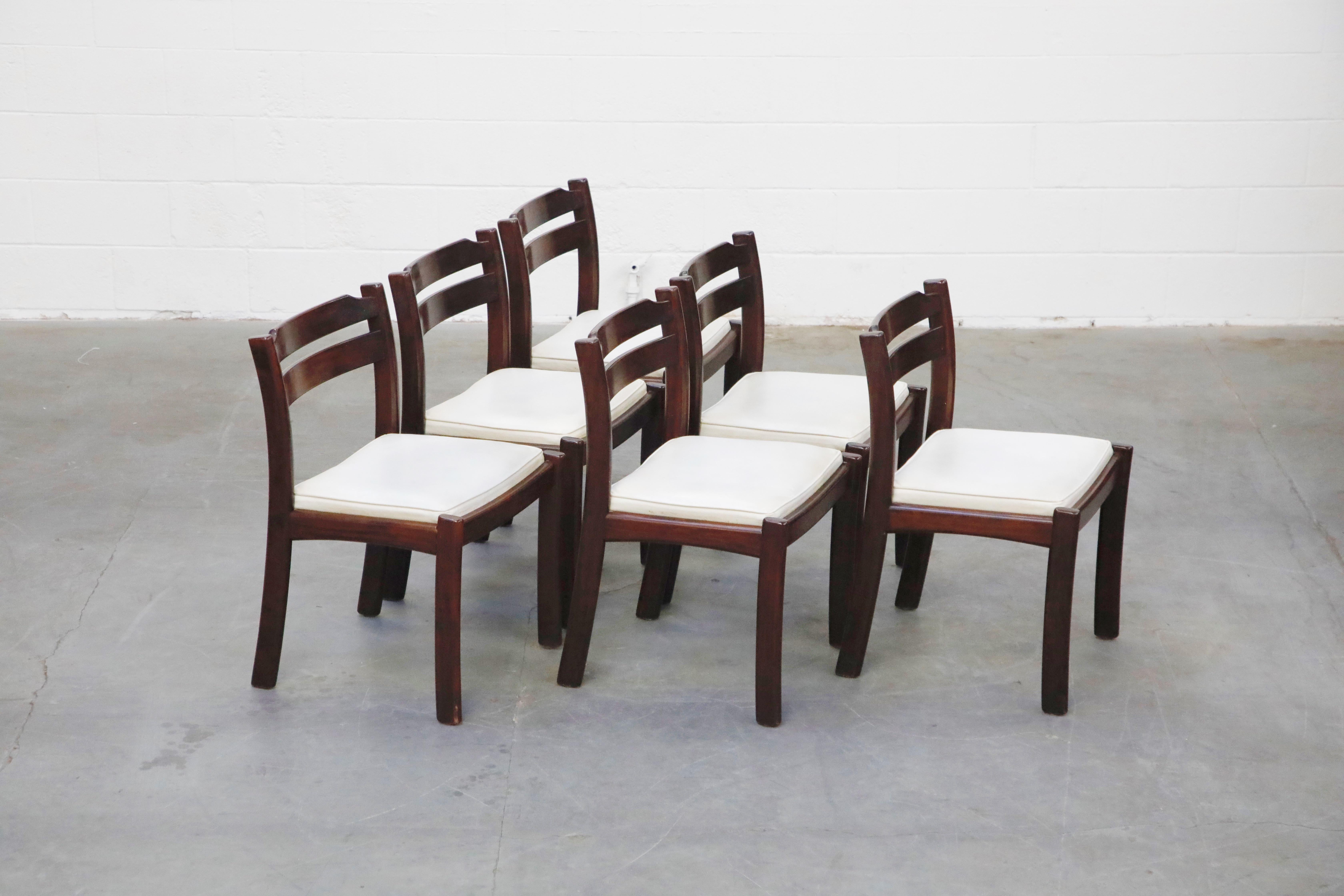 Satz von sechs dänischen modernen Esszimmerstühlen aus Palisanderholz von Dyrlund:: um 1960:: signiert (Mitte des 20. Jahrhunderts)