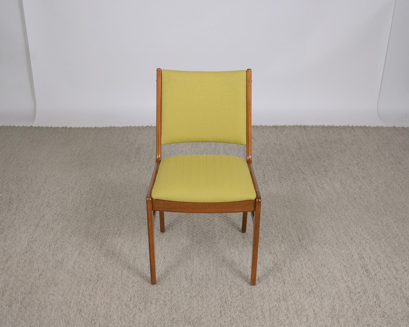 Set of Six Mid Century Danish Teak Dining Chairs In Good Condition In Los Angeles, CA