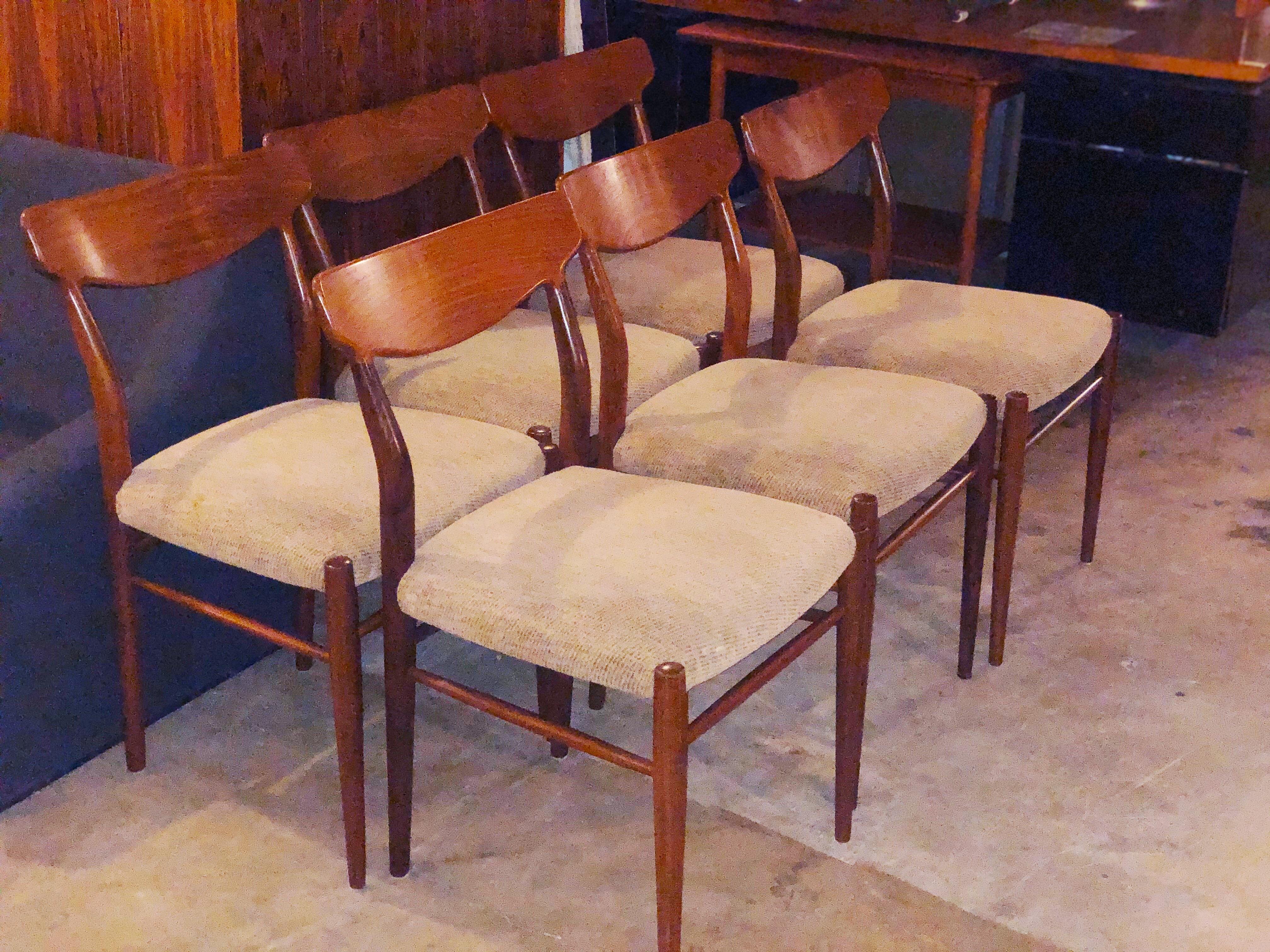 Set of Six Danish Modern Teak Sculptural Dining Chairs, circa 1960s 5