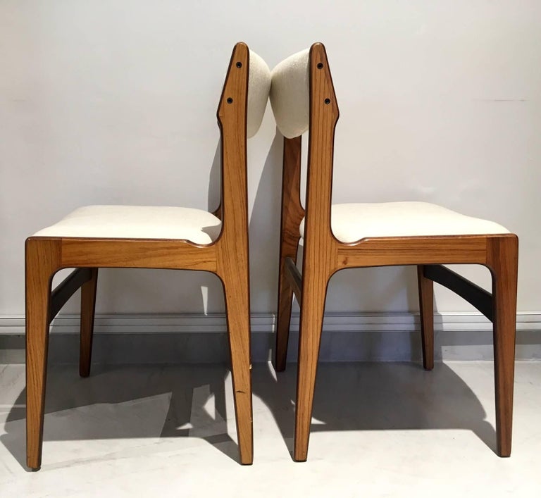 Hardwood Set of Six Danish Modern Wooden Dining Chairs with White Covers For Sale