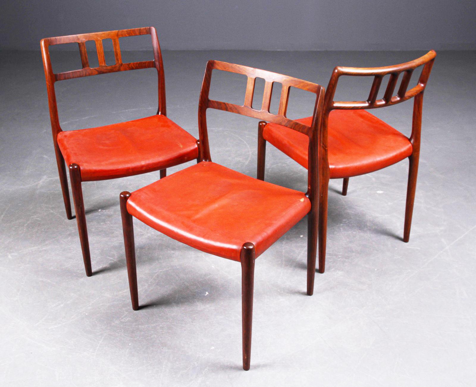 Satz von sechs dänischen Niels Moller Hartholz-Esszimmerstühlen, Modell 79 (Mitte des 20. Jahrhunderts) im Angebot