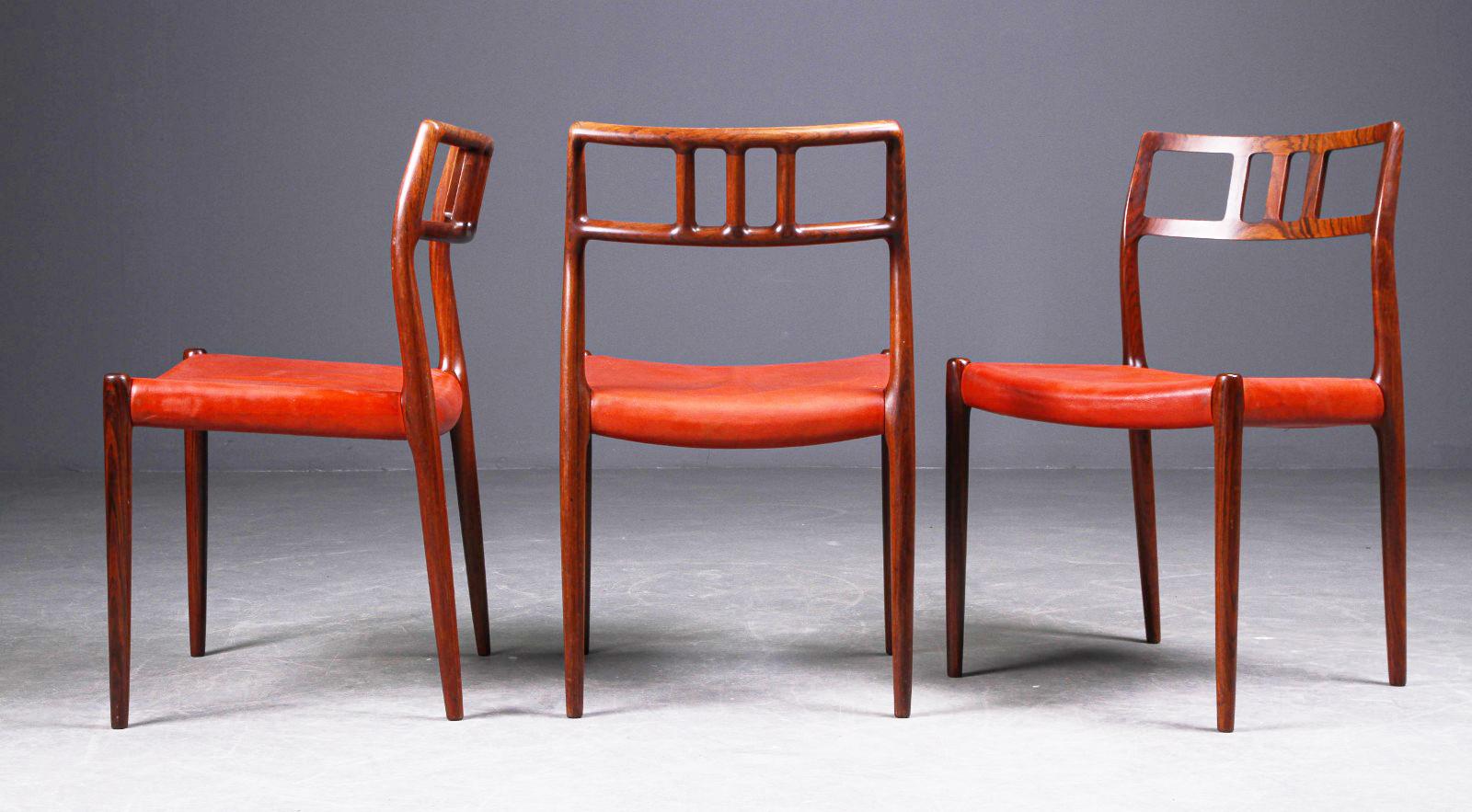Bois de feuillus Ensemble de six chaises de salle à manger danoises Niels Moller modèle 79 en vente