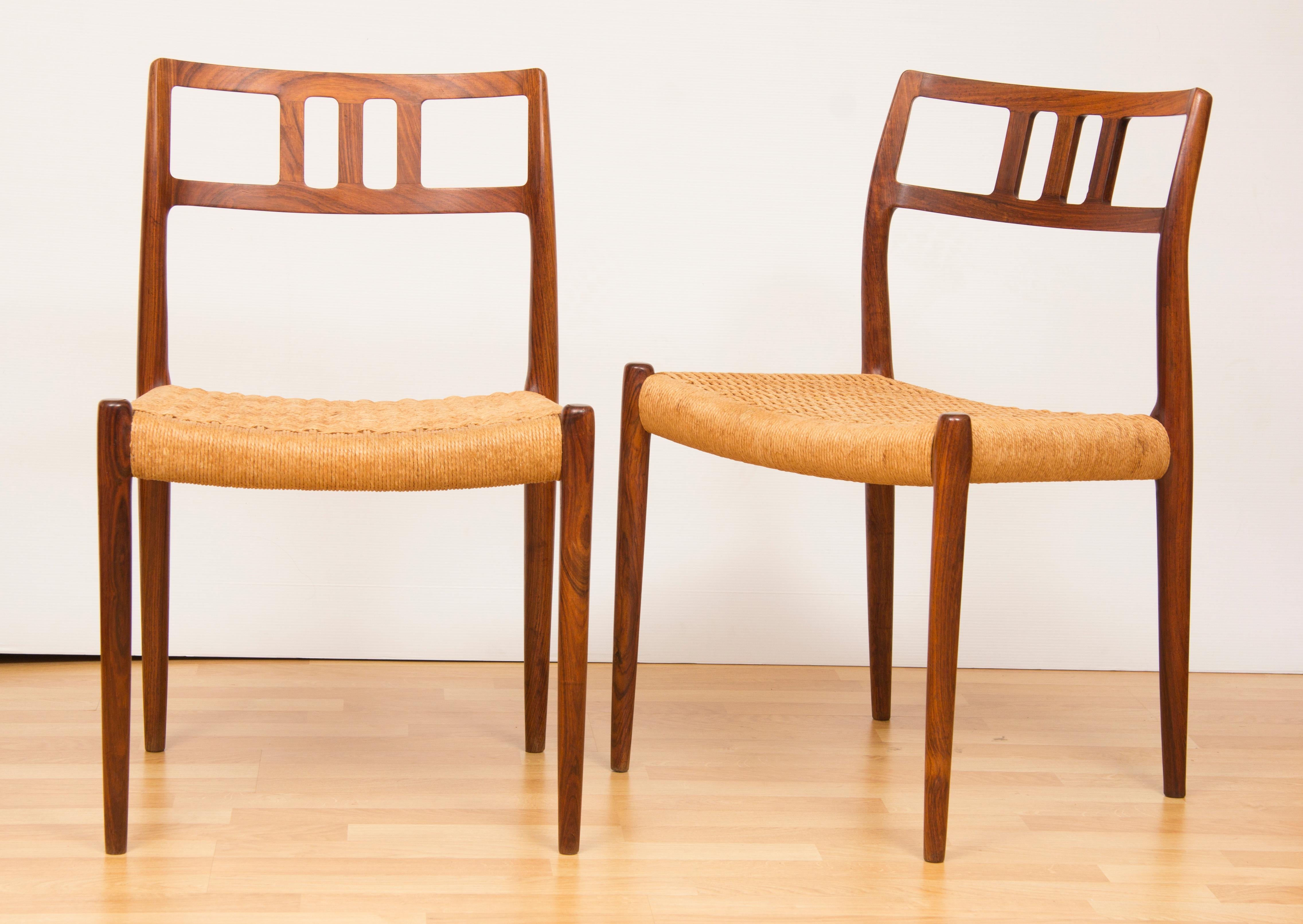 Set of 6 Danish Niels O. Møller Rosewood dining chairs with cord seats. Model 79 designed in 1966 and produced by JL Møller Møbelfabrik in Denmark. In very good vintage condition. The original cord seats do have some staining due to their past use
