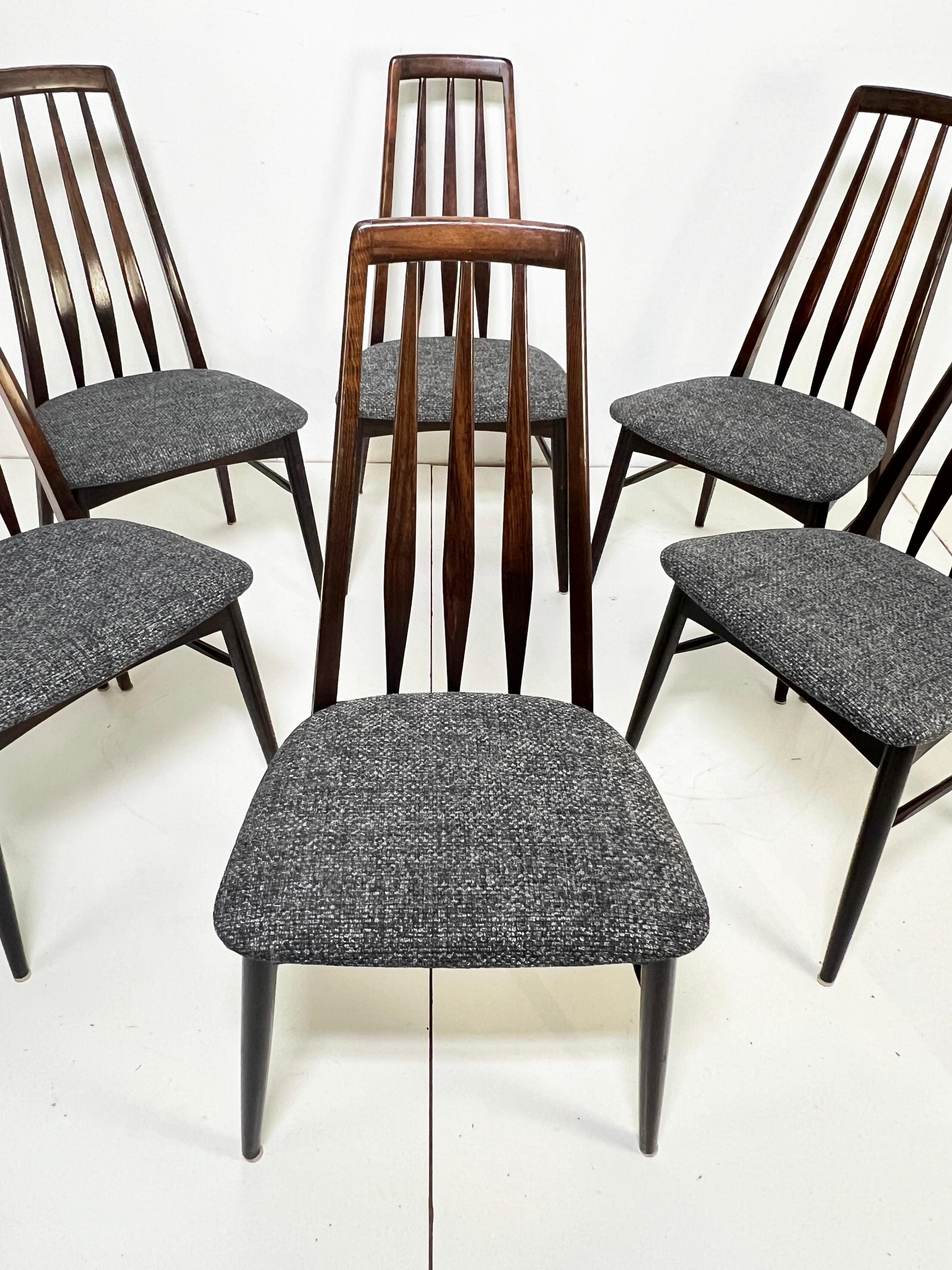 Ensemble de six chaises de salle à manger à haut dossier en bois de rose, modèle connu sous le nom d'
