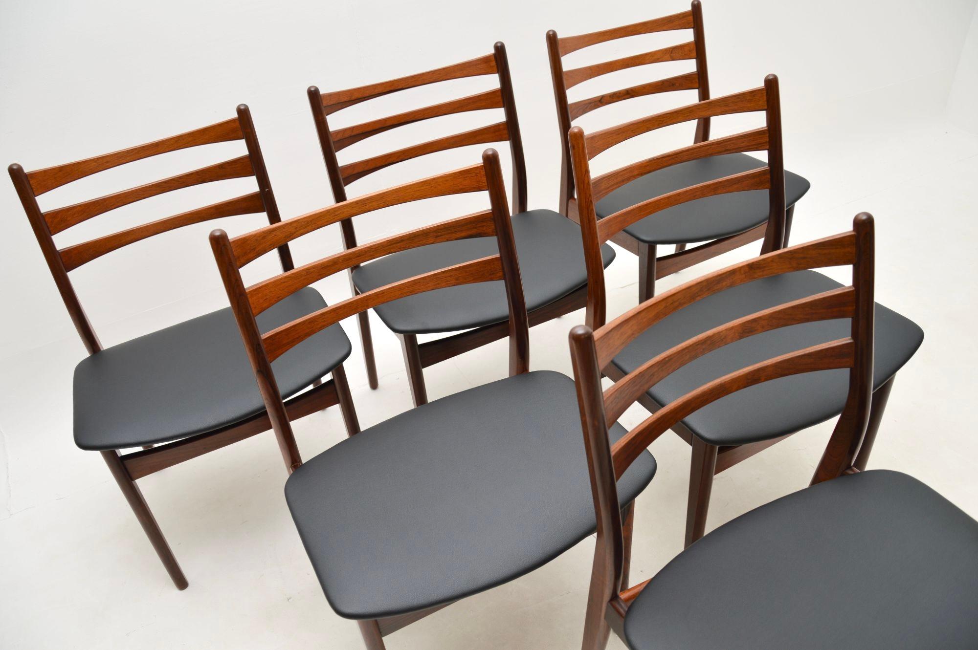 Set of Six Danish Vintage Dining Chairs In Good Condition For Sale In London, GB
