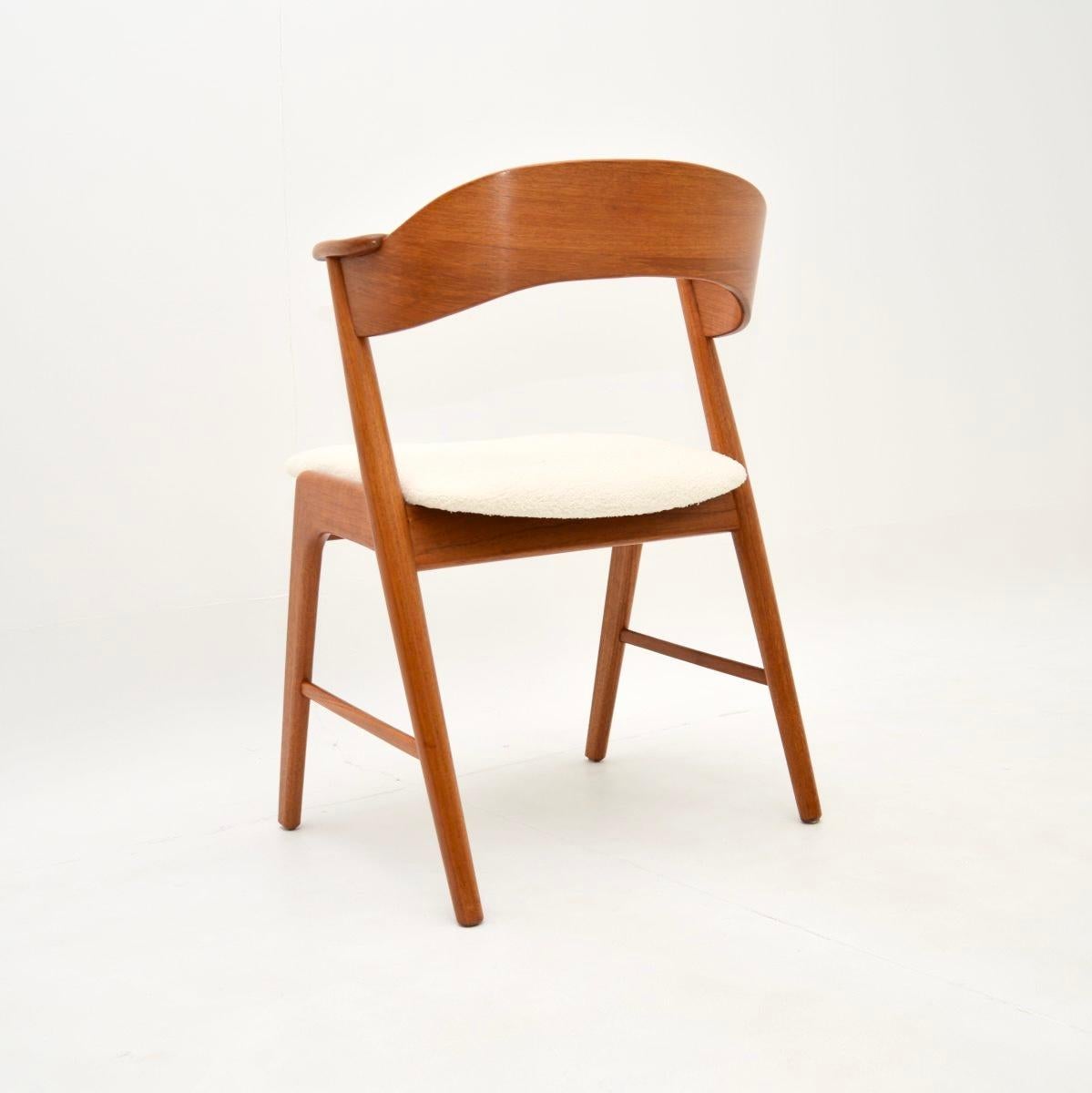 Set di sei sedie da pranzo in teak danese vintage di Korup Stolefabrik in vendita 4