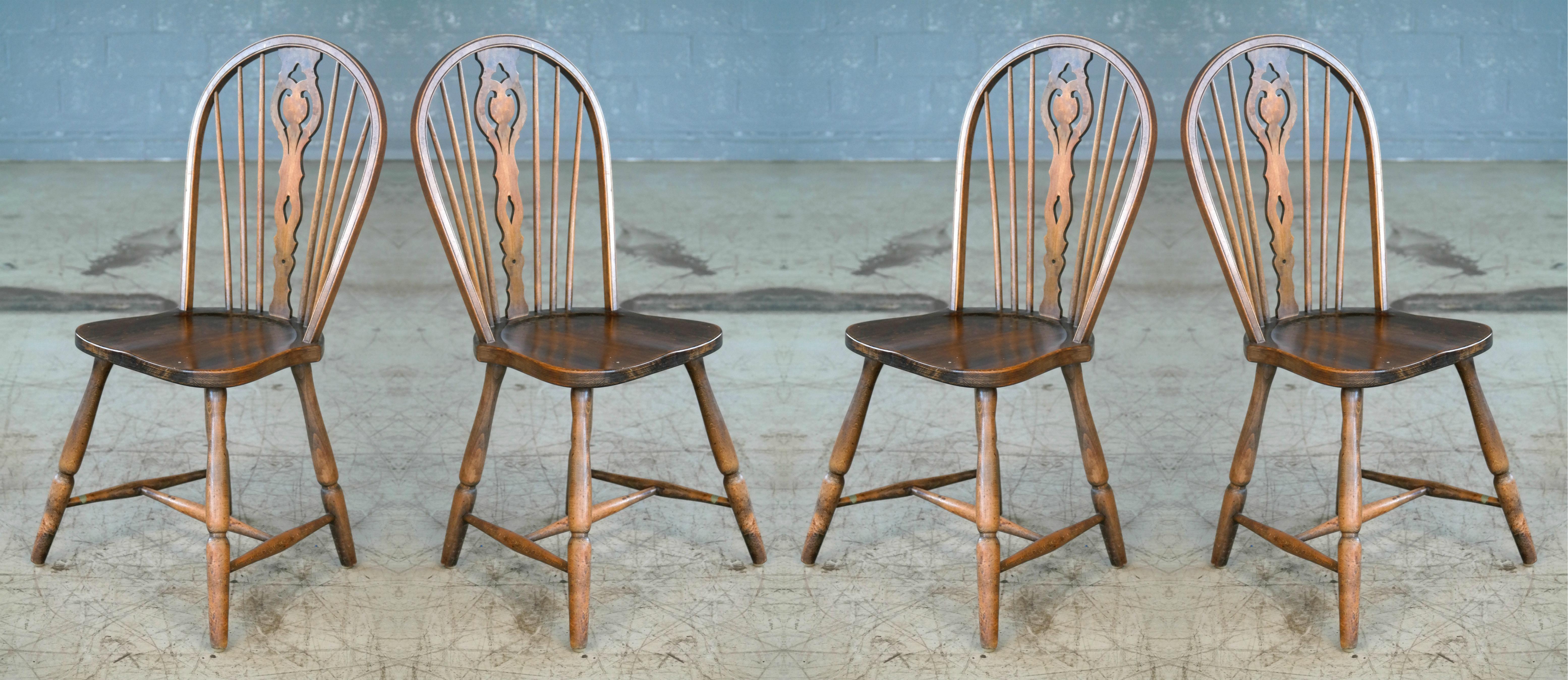 Set of Six Danish Windsor Style Dining Chairs, Early to Mid-1900s In Fair Condition In Bridgeport, CT