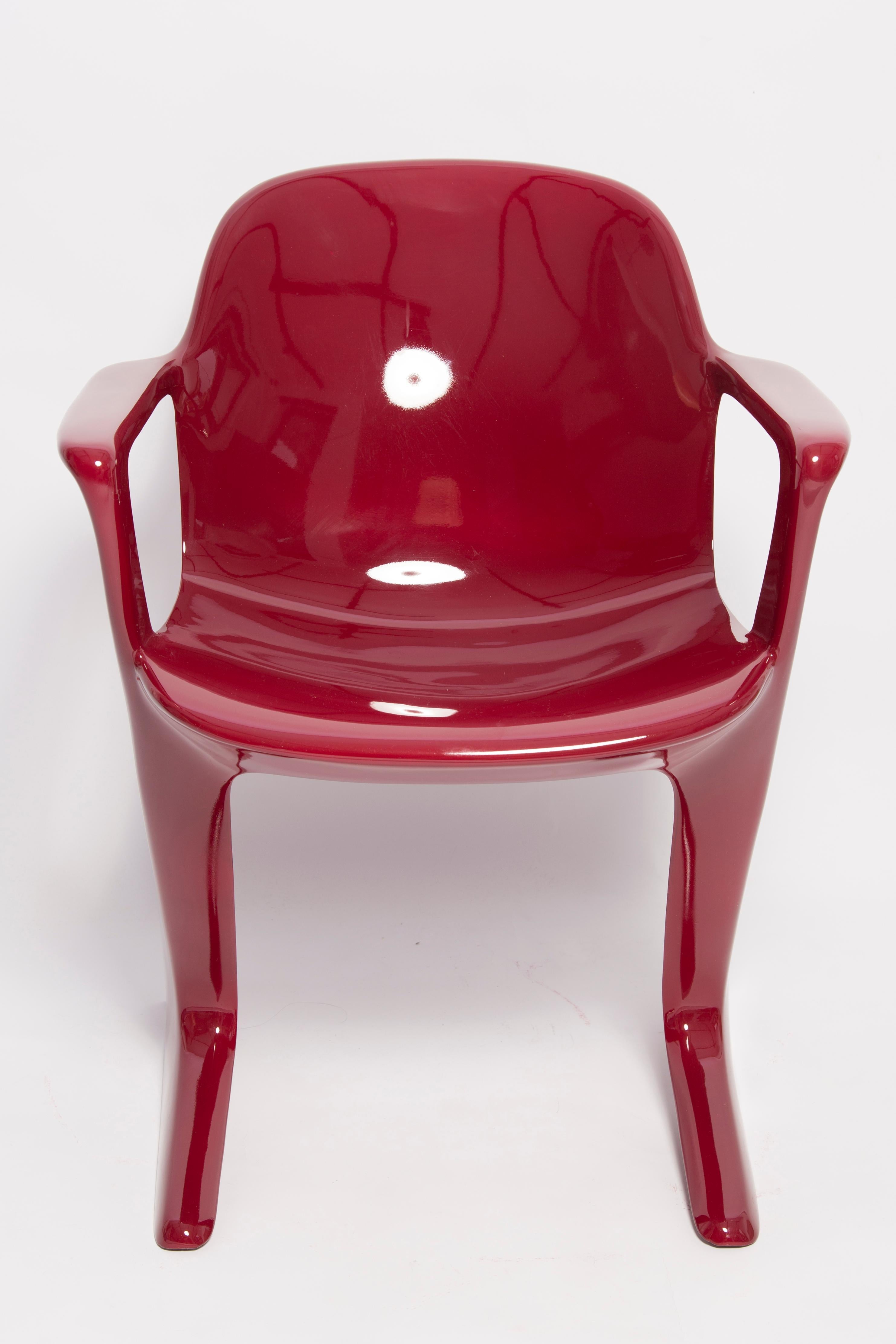 Allemand Ensemble de six chaises Kangourou rouge foncé à vin conçues par Ernst Moeckl, Allemagne, 1968 en vente