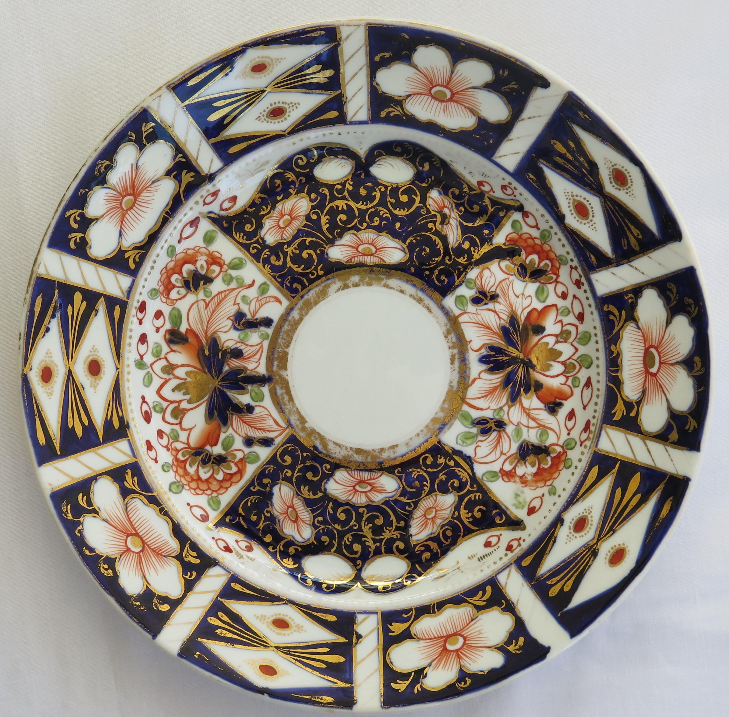 SIX Davenport Porcelain Plates Hand Painted and Gilded Pattern, Circa 1870 For Sale 2