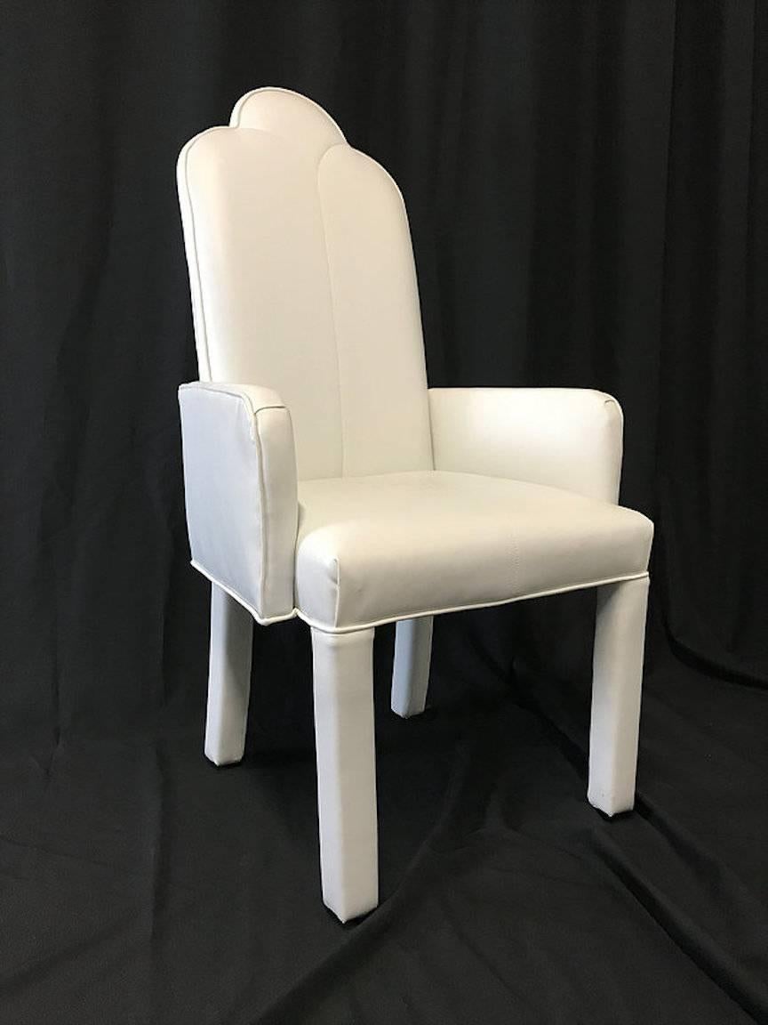 Set of Six Deco Parson Style White Vinyl Dining Chairs In Good Condition In Dallas, TX