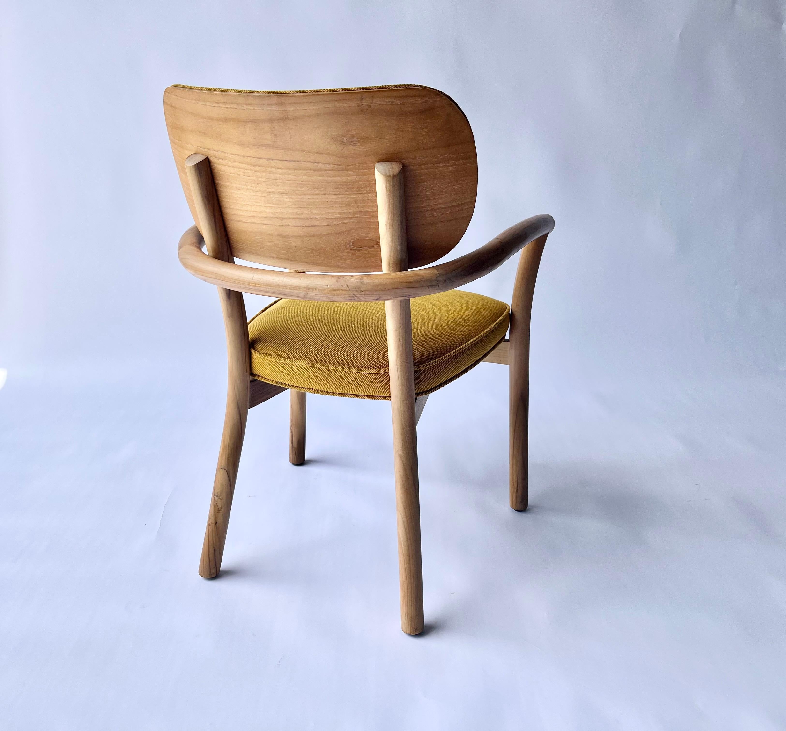 Set di sei sedie da pranzo di design in vendita 3