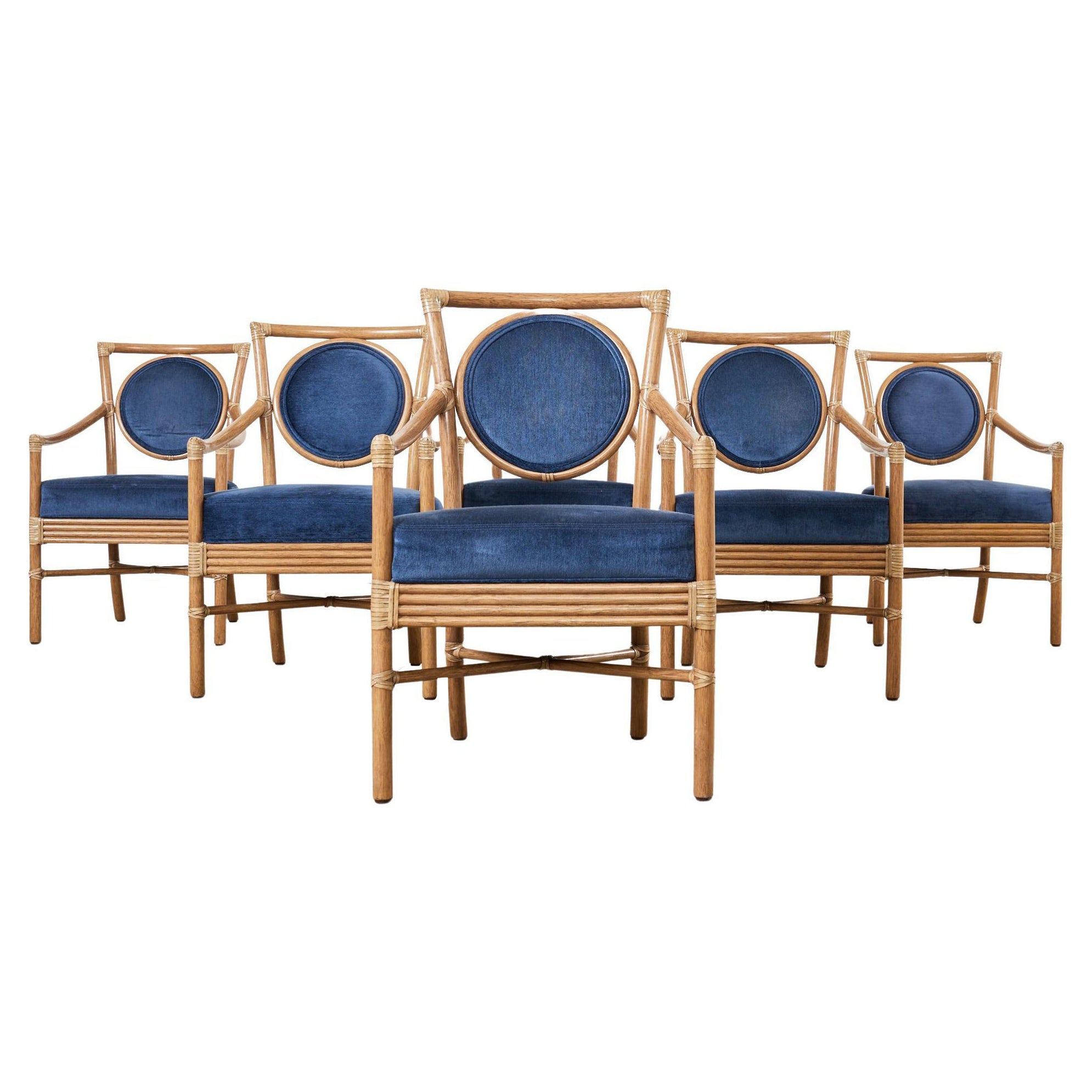 Set aus sechs Diaz- Azcuy-Rattan-Salonsesseln für McGuire im Angebot