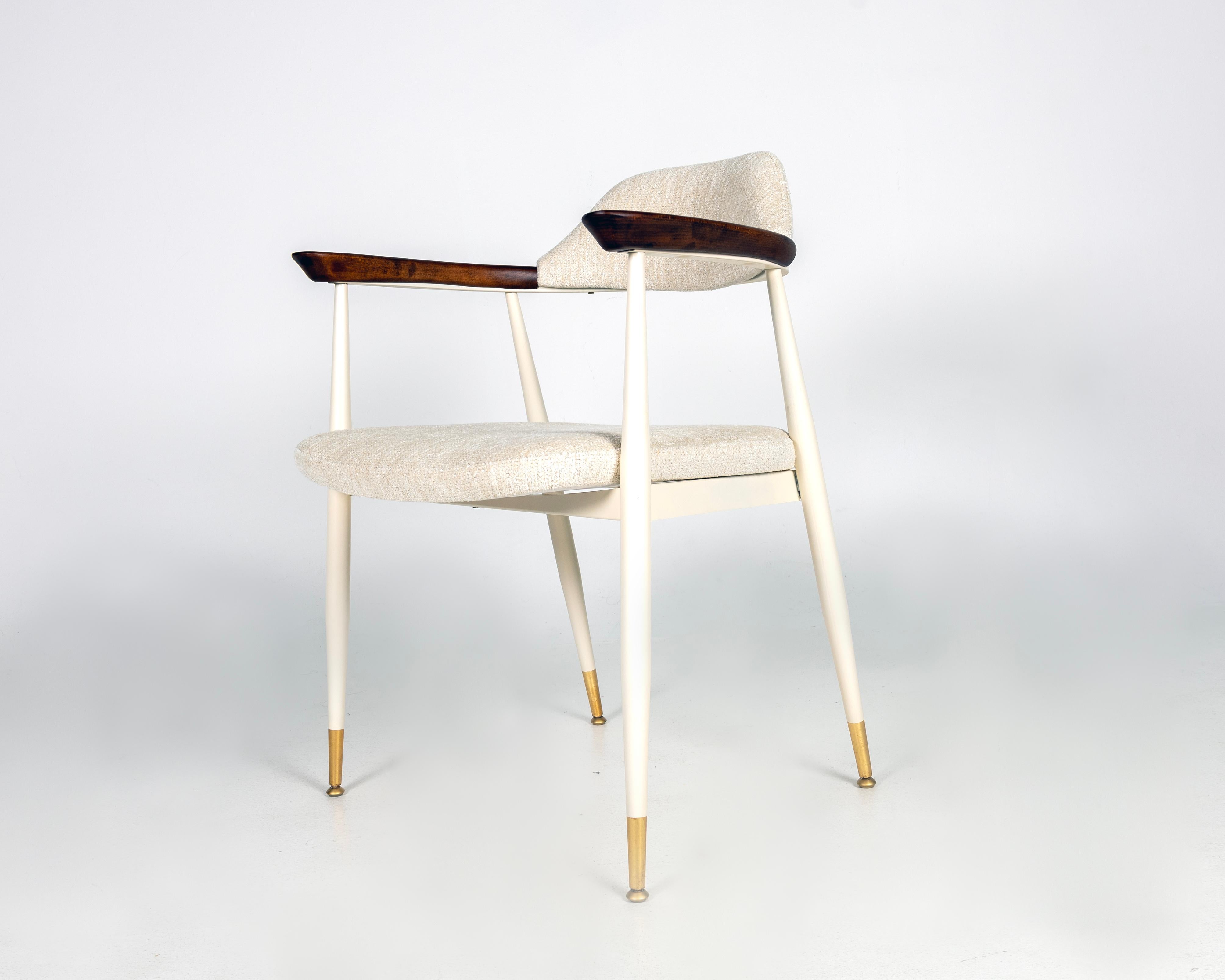 Satz von sechs Esszimmerstühlen im Stil von Hans Wegner, USA 1960er Jahre im Angebot 3