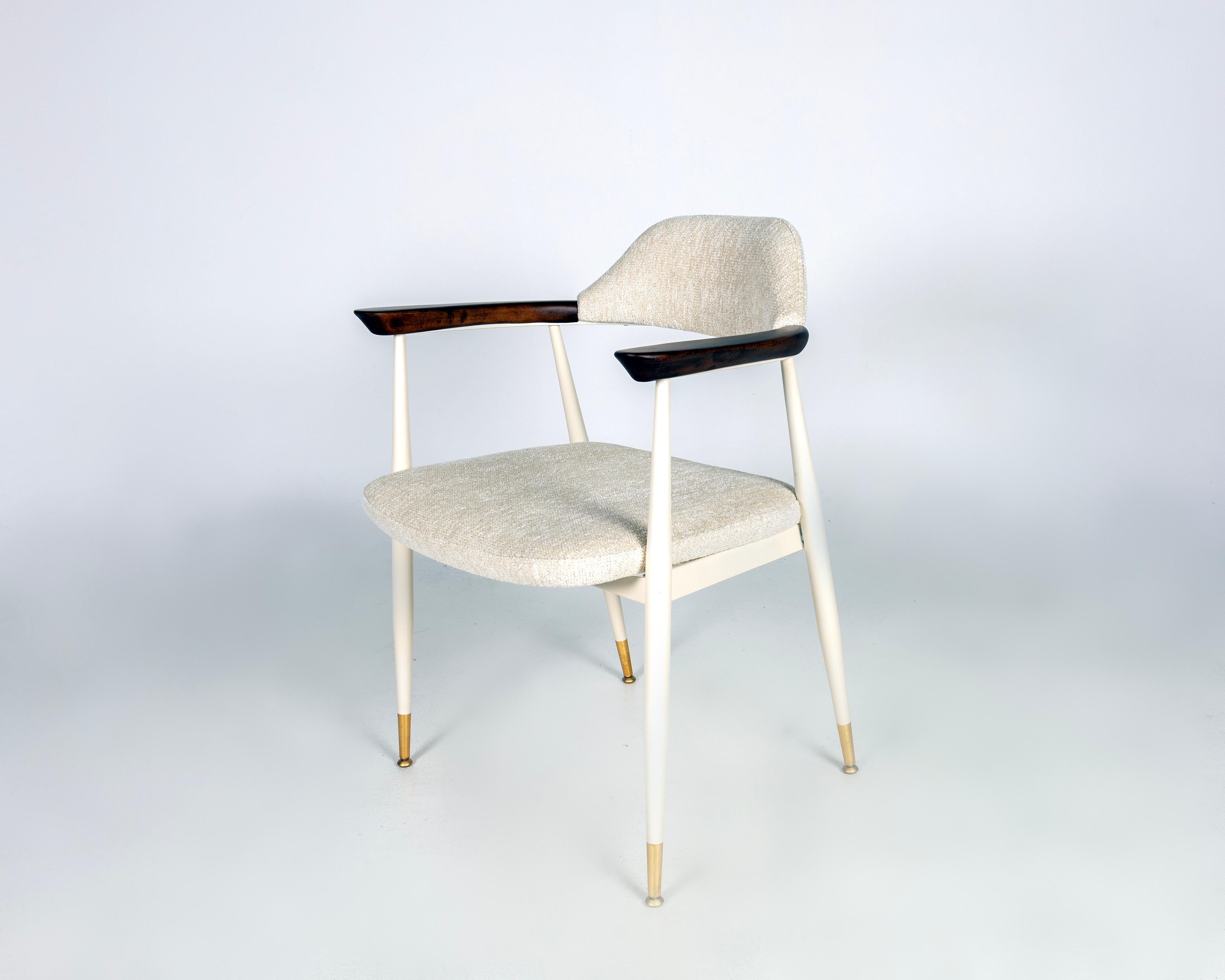 Satz von sechs Esszimmerstühlen im Stil von Hans Wegner, USA 1960er Jahre (Moderne der Mitte des Jahrhunderts) im Angebot
