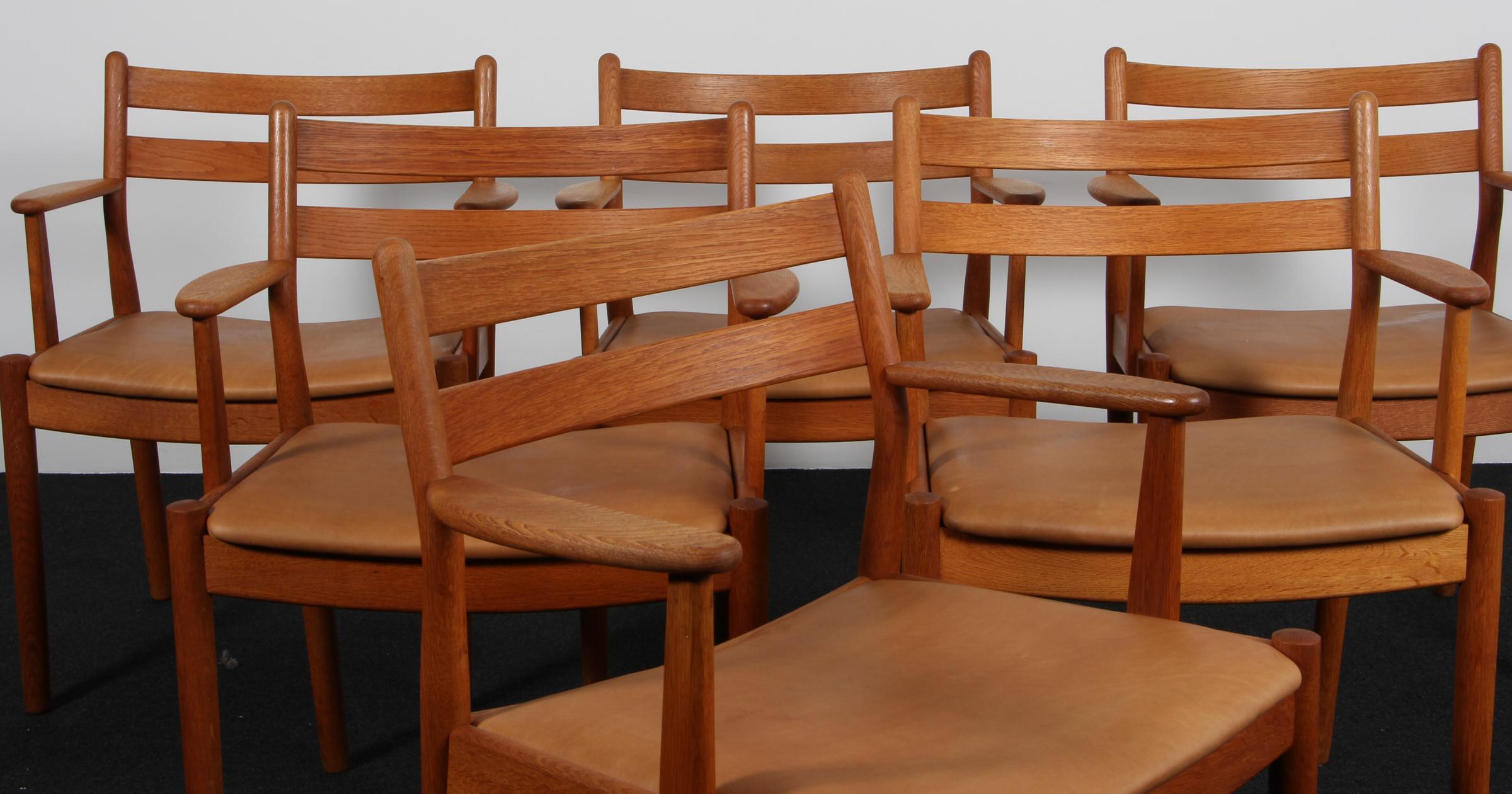 Sechserpack Esstischsessel von Poul Volther, Eiche und Leder (Skandinavische Moderne) im Angebot