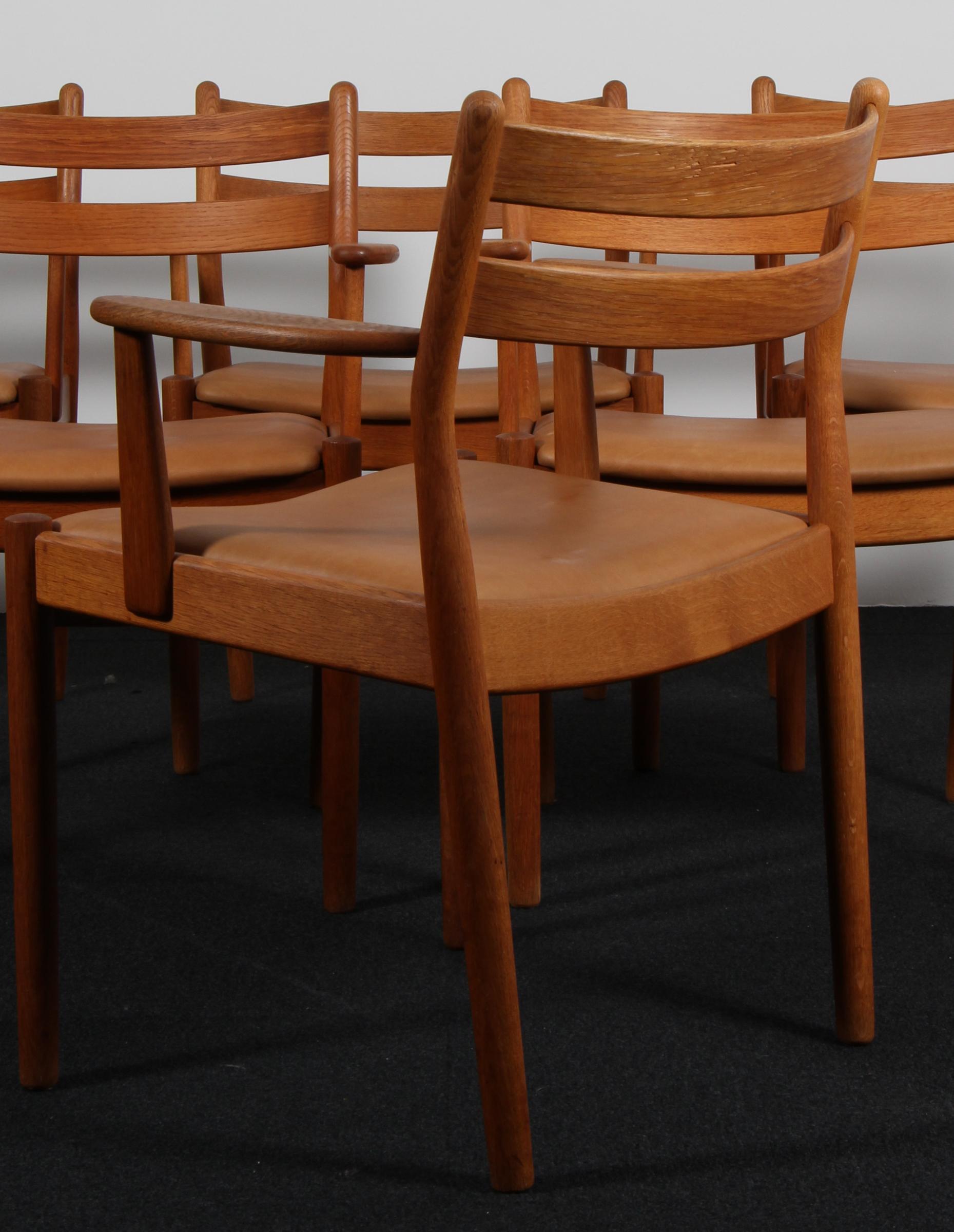 Sechserpack Esstischsessel von Poul Volther, Eiche und Leder (Ende des 20. Jahrhunderts) im Angebot