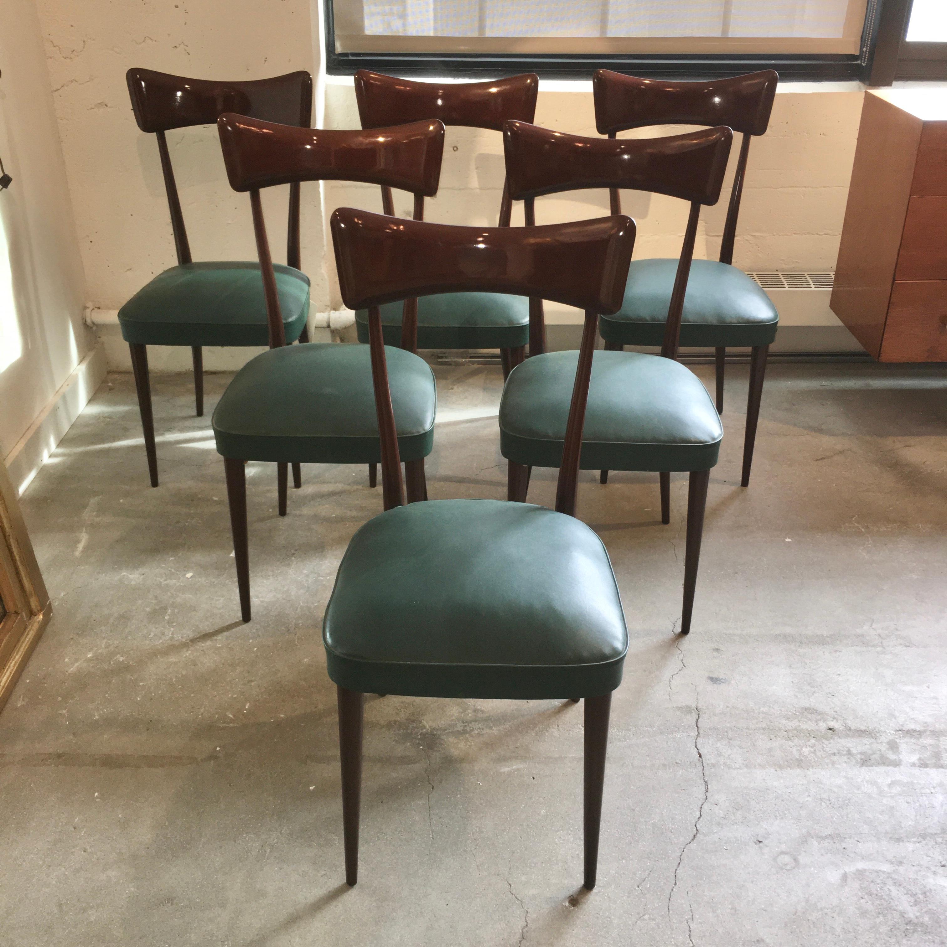 Mid-Century Modern Ensemble de six chaises de salle à manger d'après Ico Parisi en vente