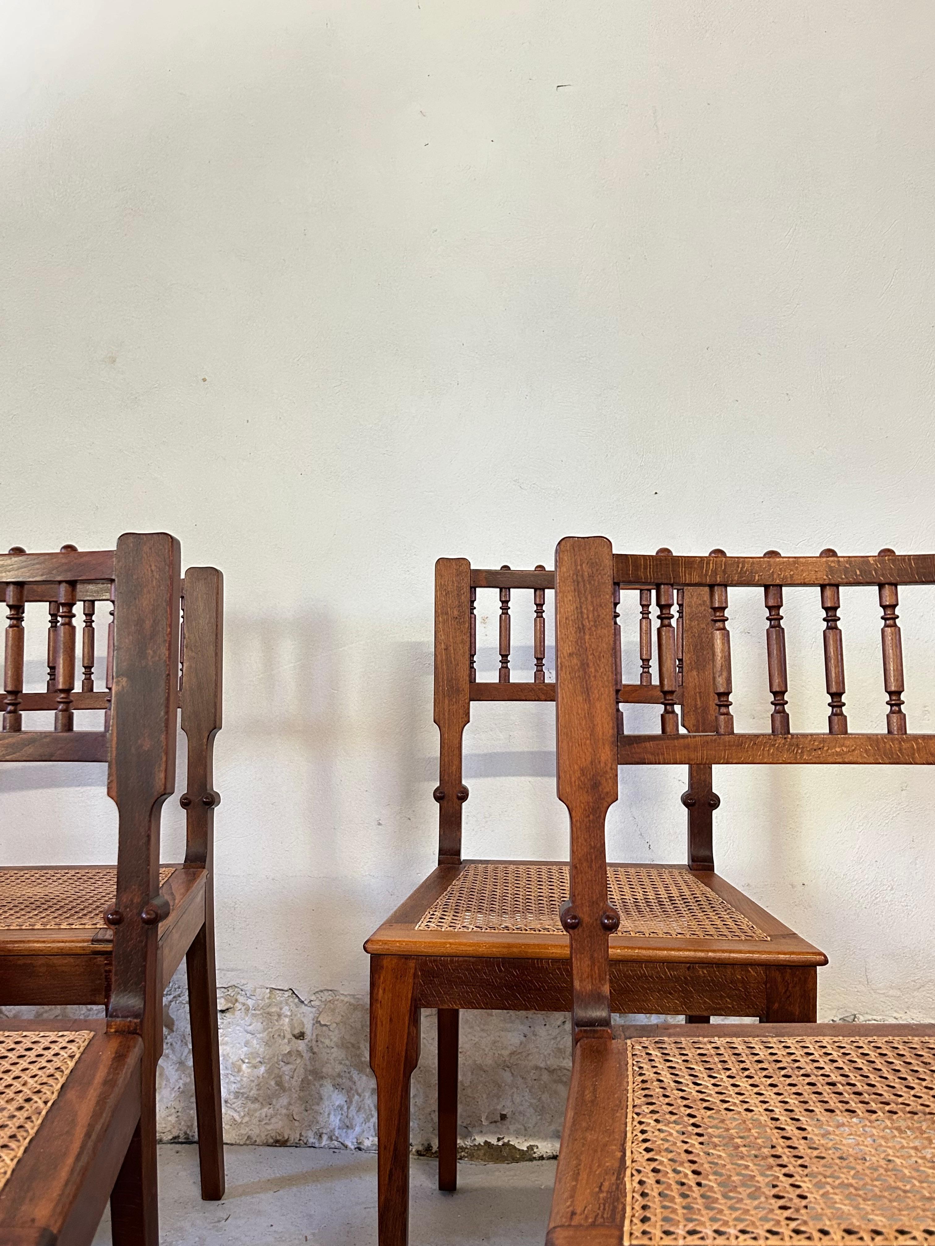 Ensemble de six chaises de salle à manger de l'architecte danois M.G. Bindesbøll, Danemark 1840's en vente 1